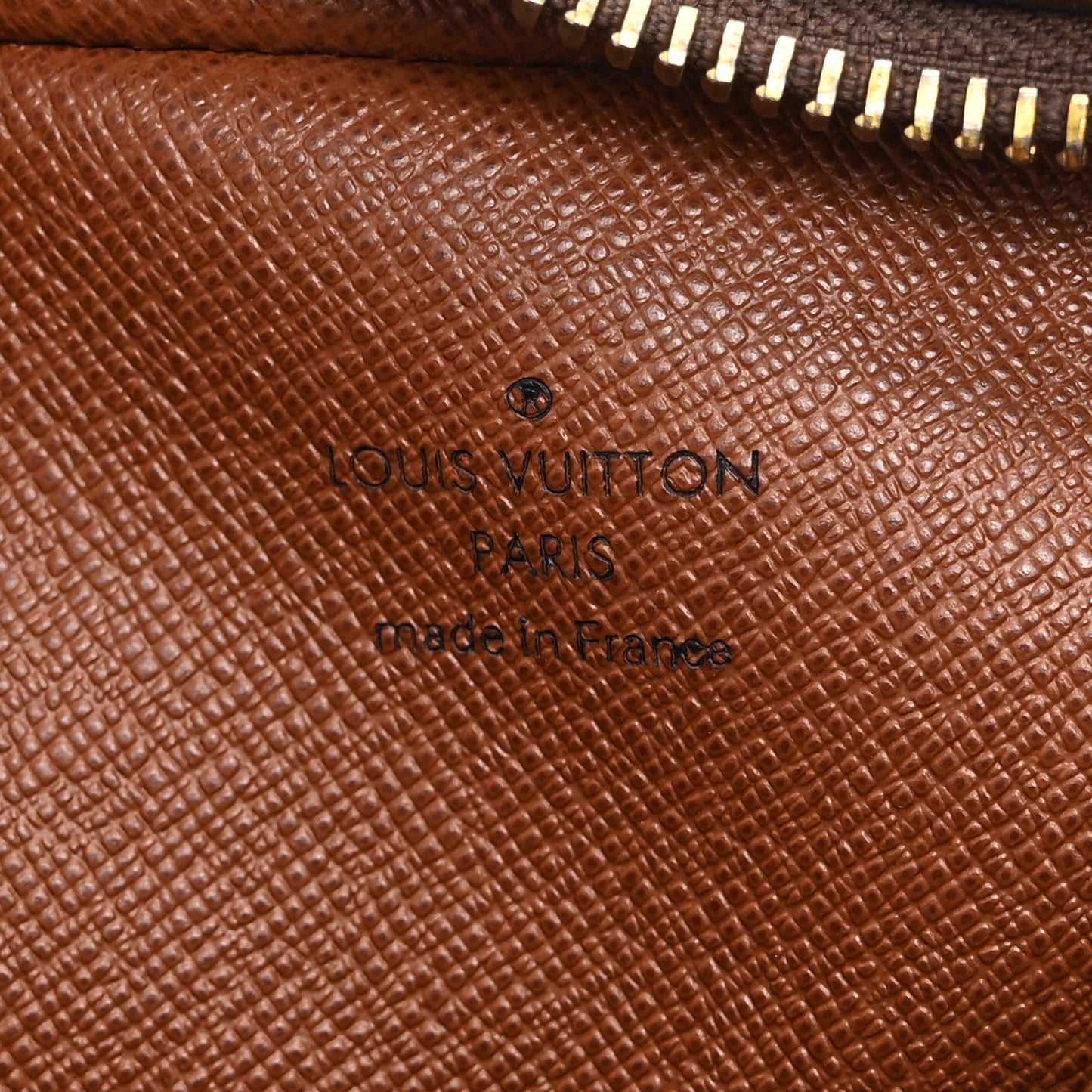 Monogram Amazone