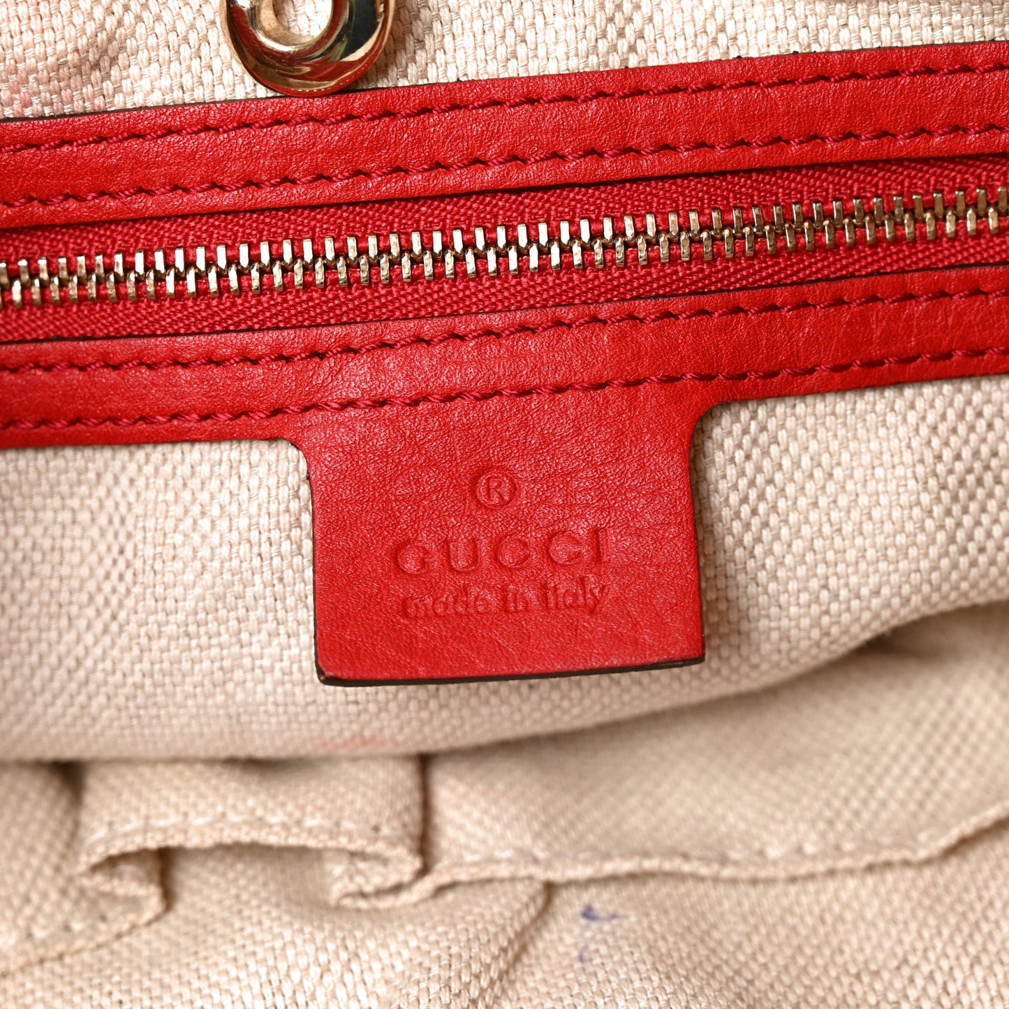 Pebbled Calfskin Medium Soho Chain Shoulder Bag Tabasco Red