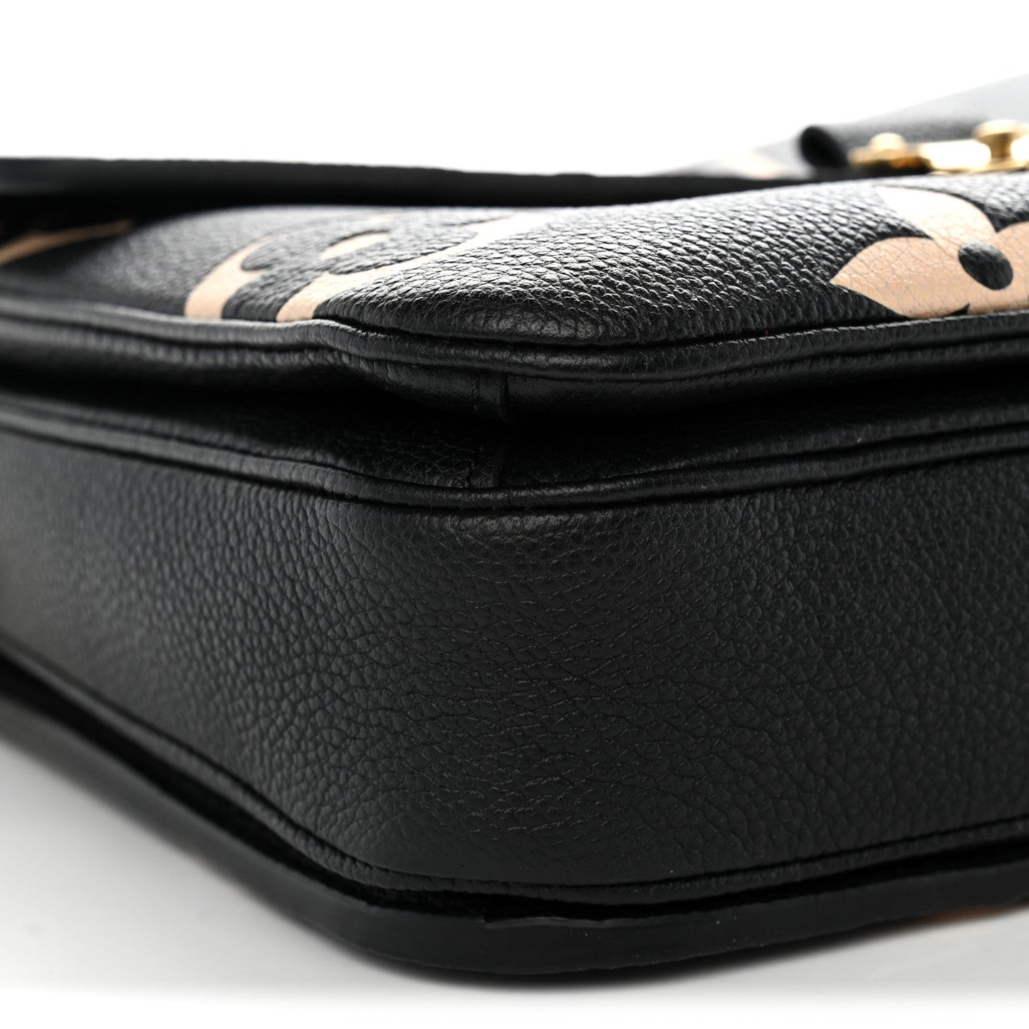 Empreinte Monogram Giant Pochette Metis Black Beige