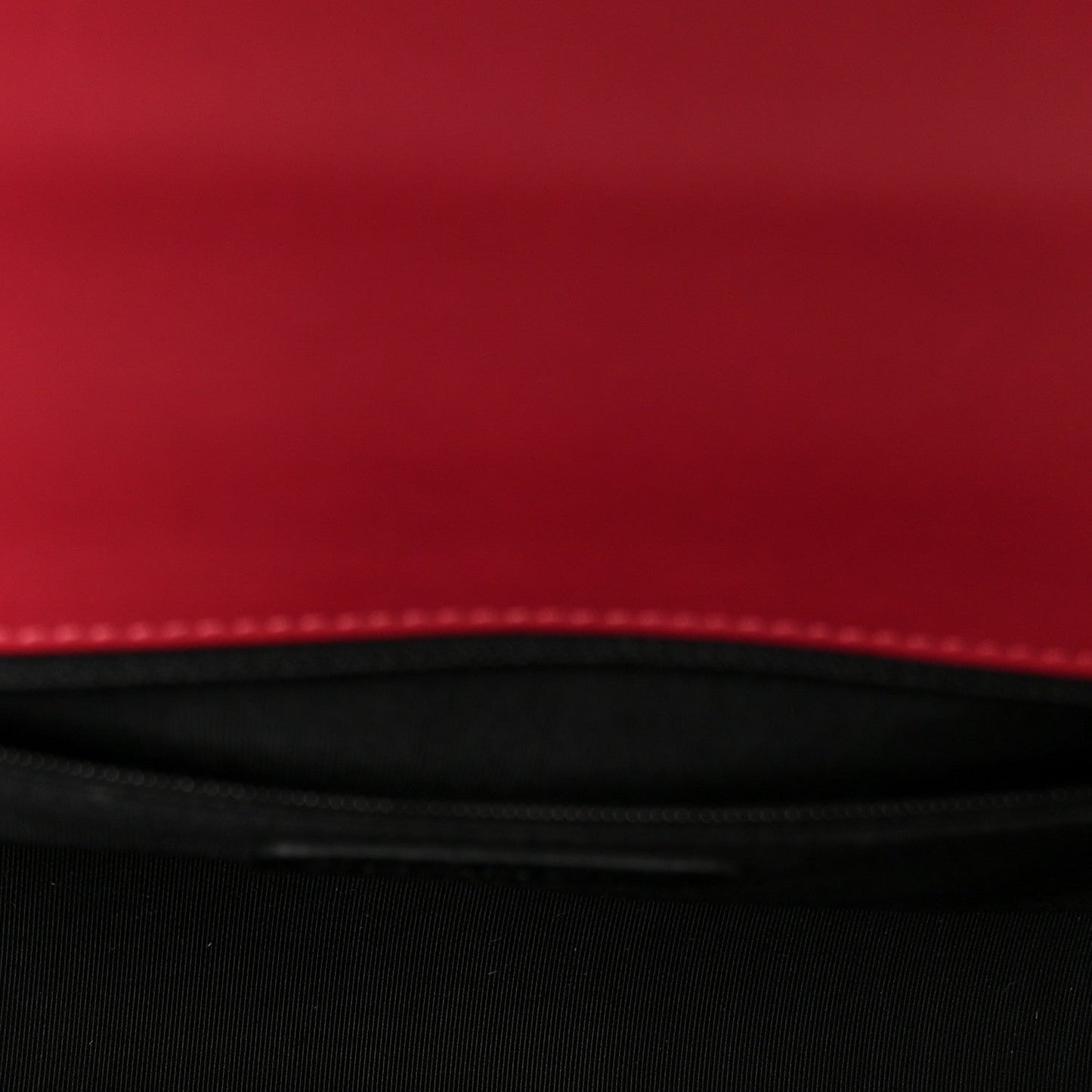 Calfskin Chevron Quilted New Medium Chain Boy Flap Red