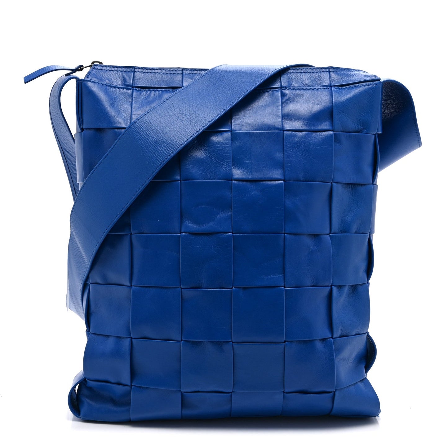 Paper Calfskin Maxi Intrecciato Cassette Messenger Blue