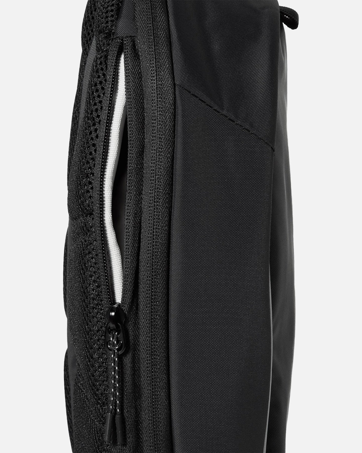 Nike Sportswear Commute Sling Bag (8L) Black/Silver