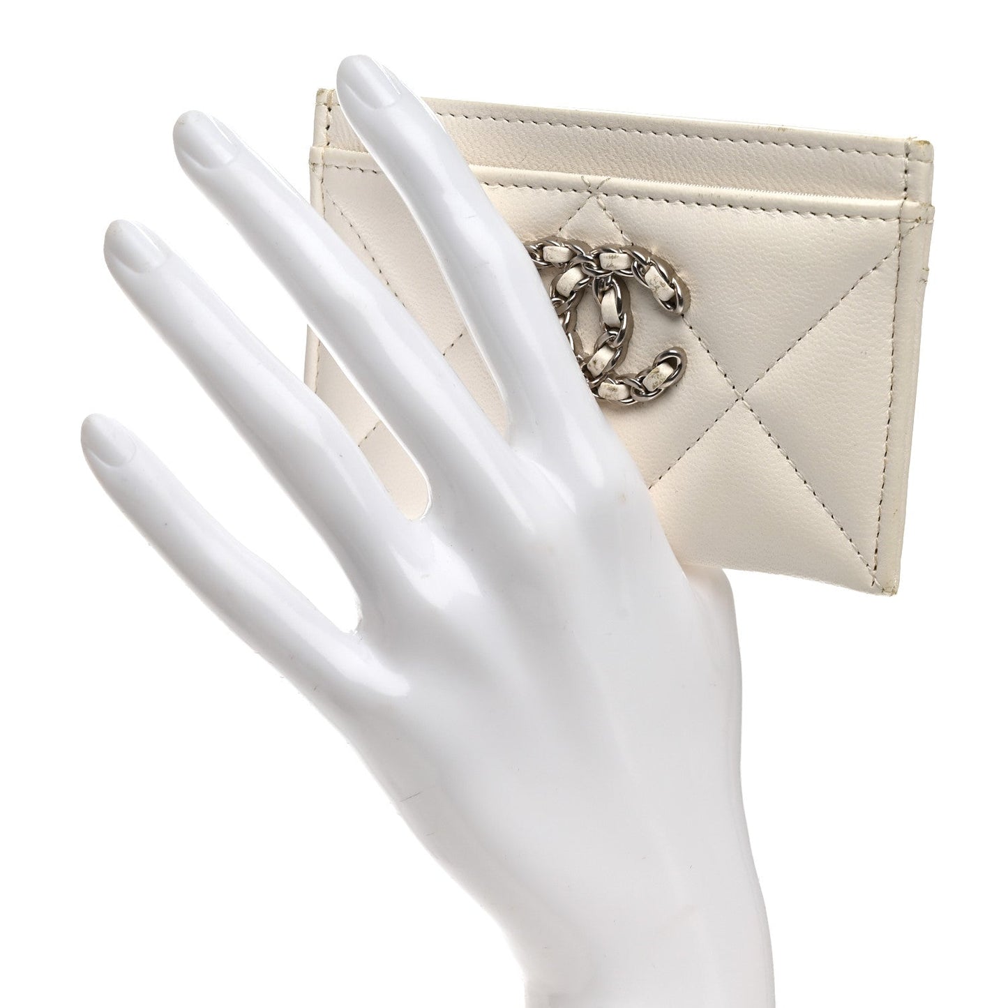 Lambskin Quilted Chanel 19 Card Holder White