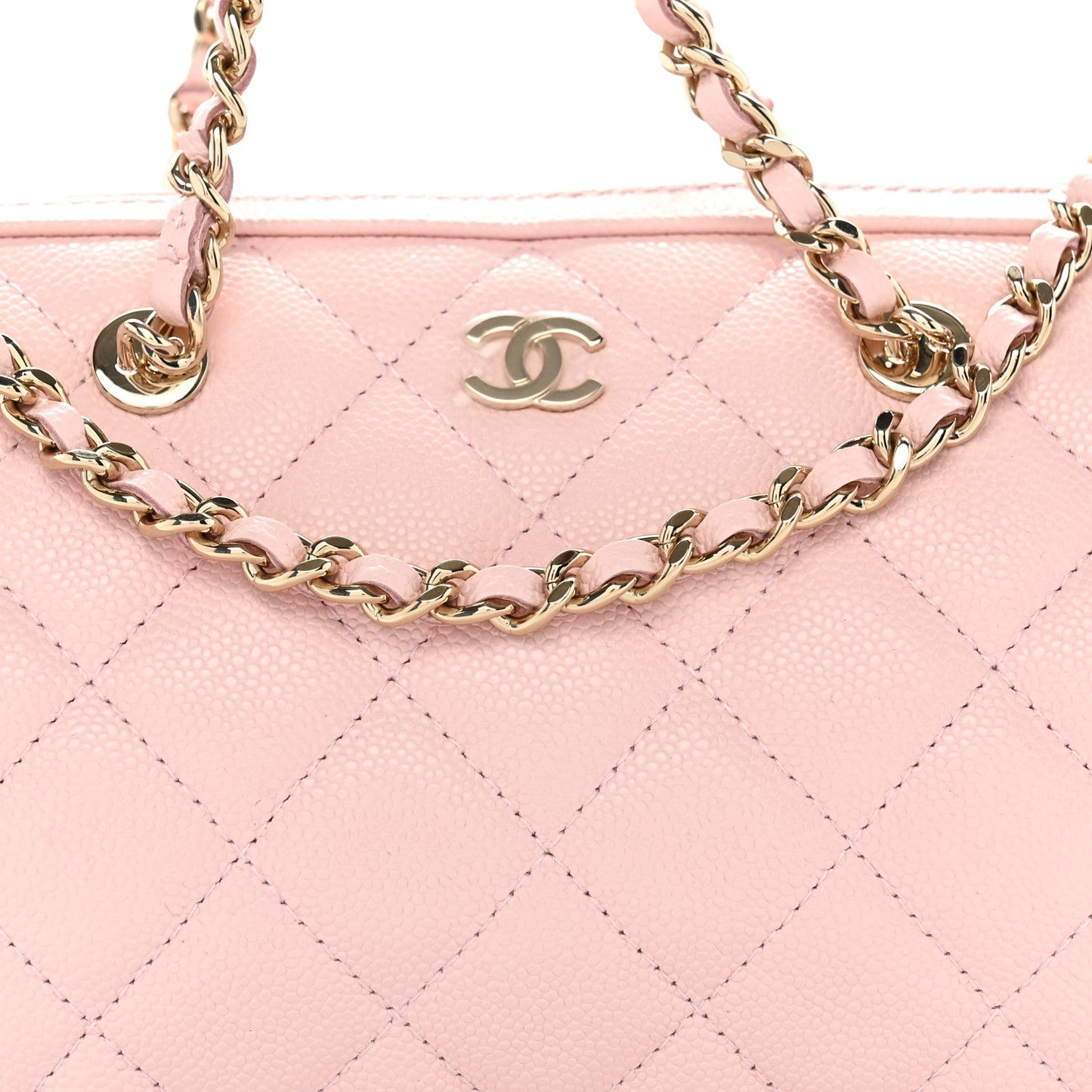 Caviar Quilted Barrel Clutch With Chain Light Pink