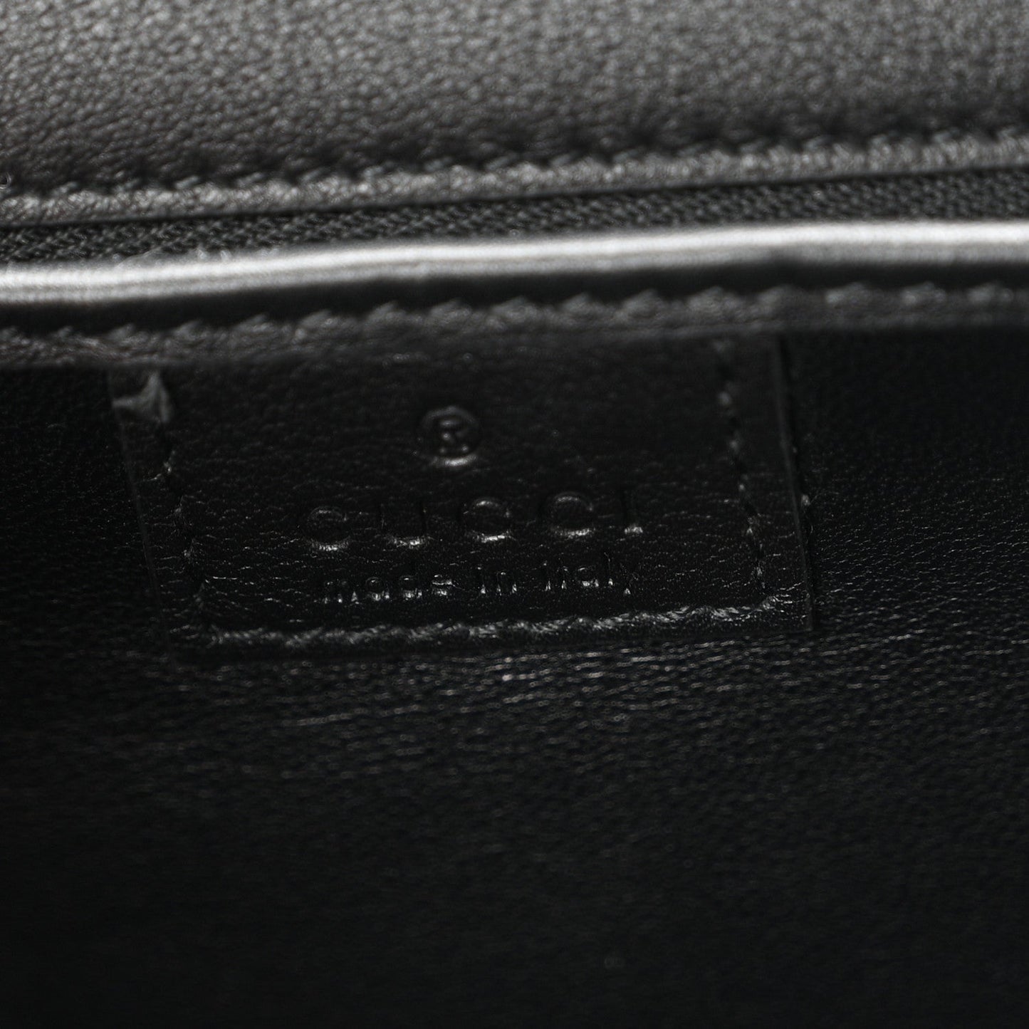Shiny Polished Calfskin Medium Bamboo Diva Black