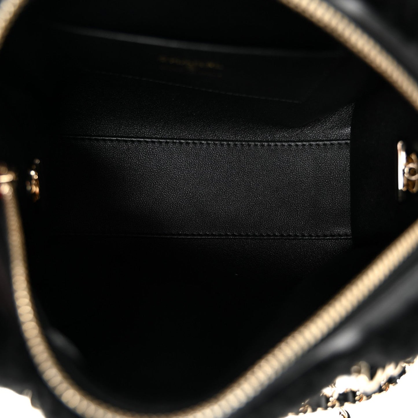 Shearling Quilted Barrel Clutch With Chain Black