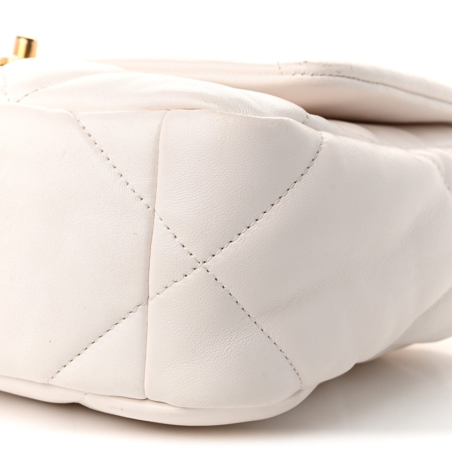 Lambskin Quilted Medium Chanel 19 Flap White