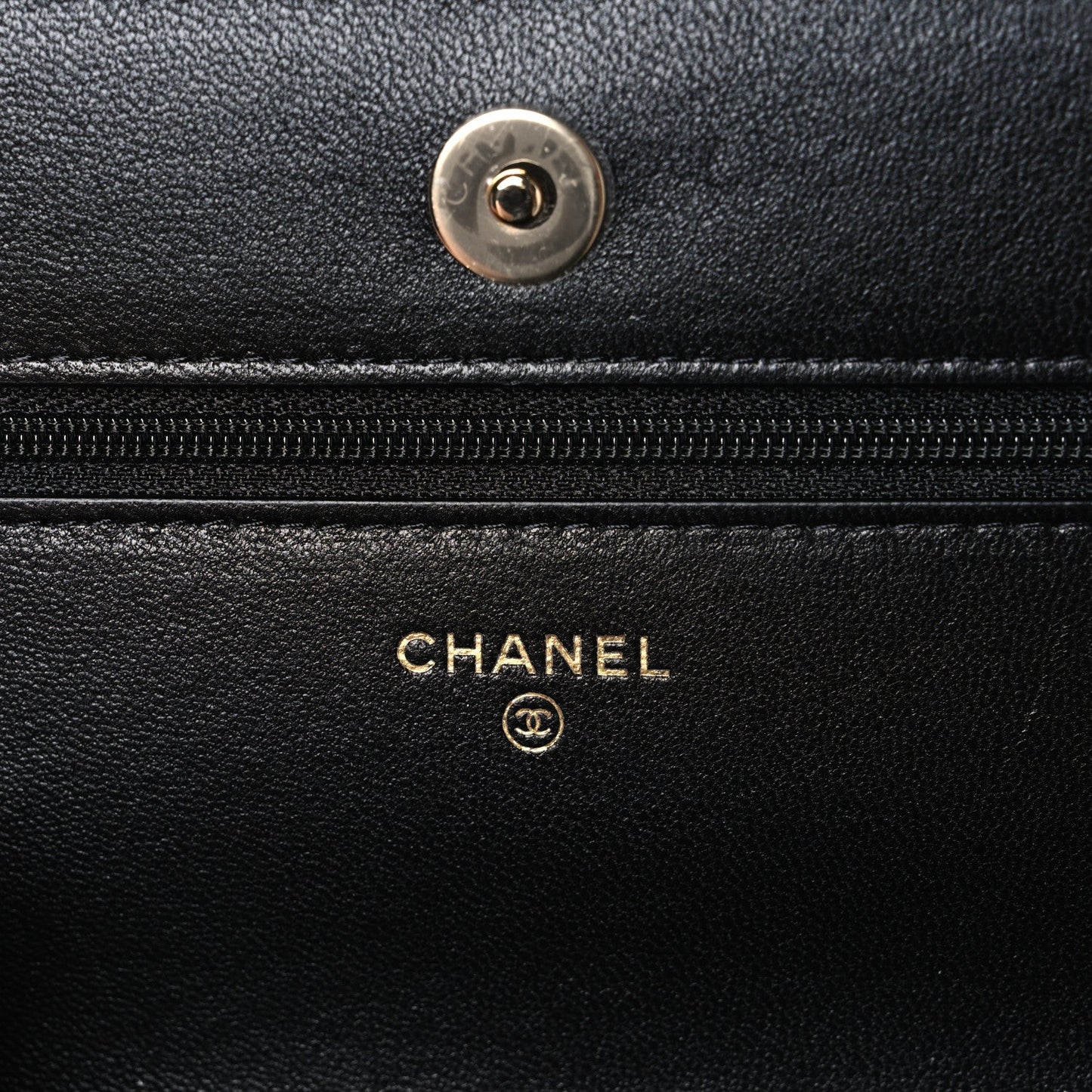 Lambskin Quilted Pearl Wallet On Chain WOC Black