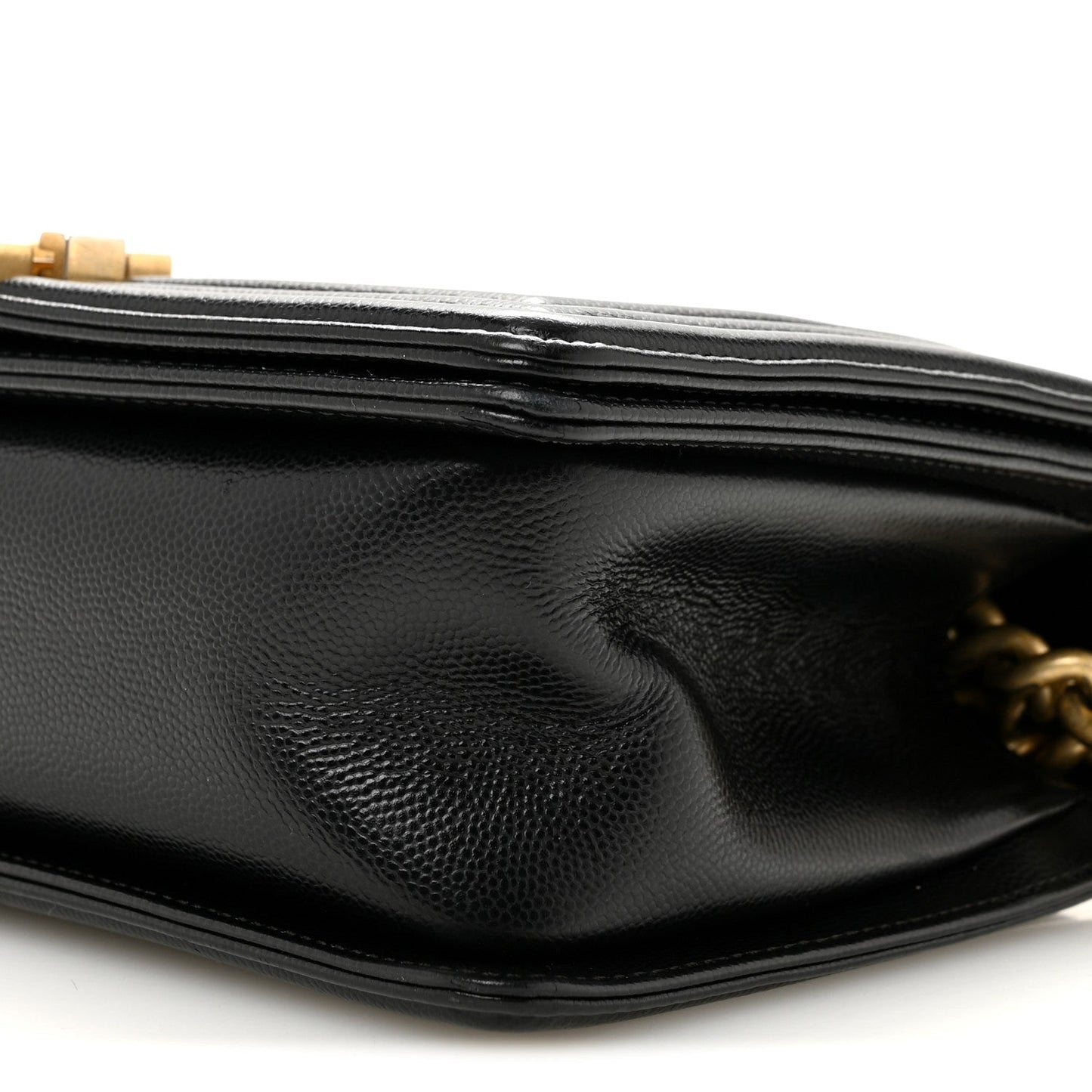 Caviar Quilted Medium Boy Flap Black