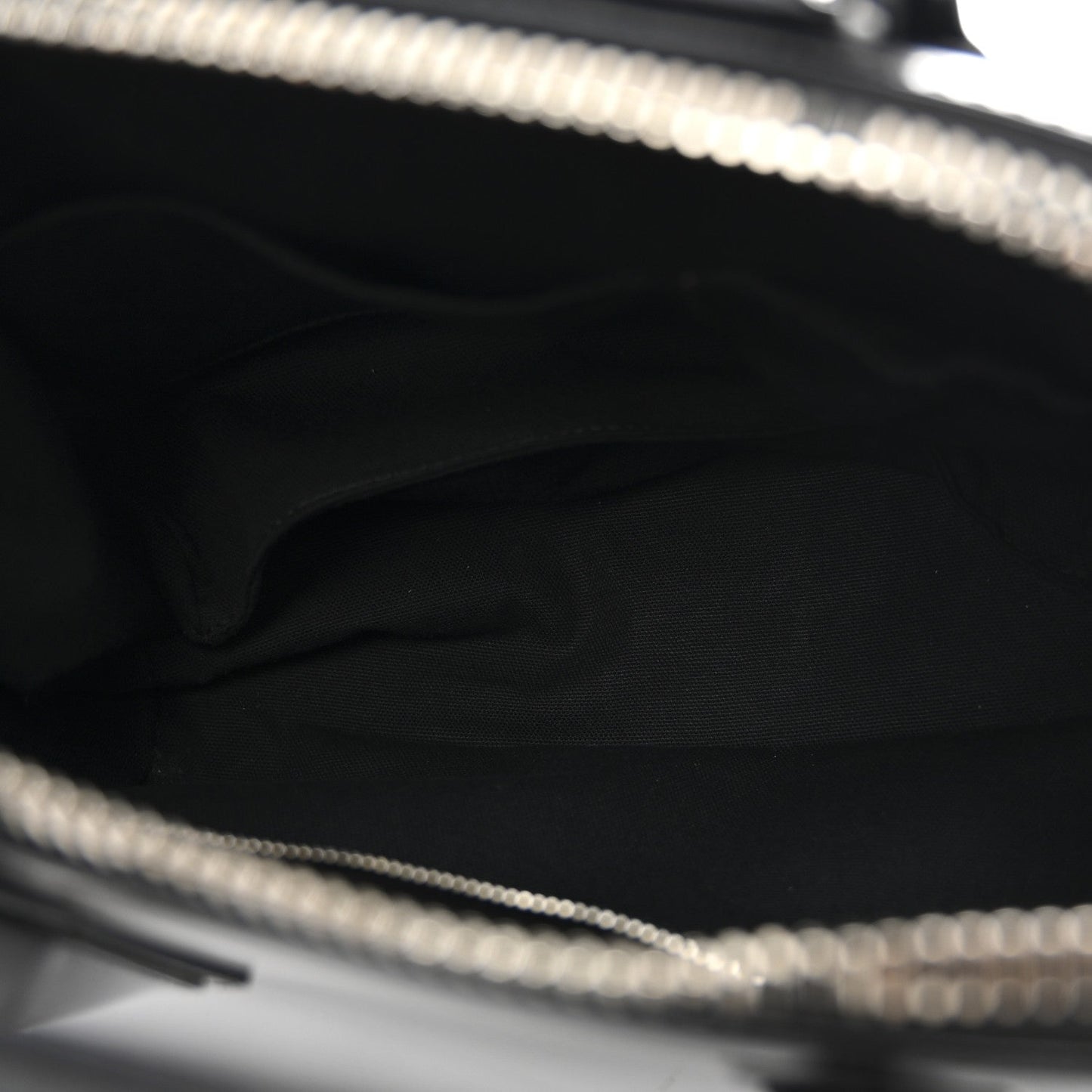 Shiny Lord Calfskin Medium Antigona Black