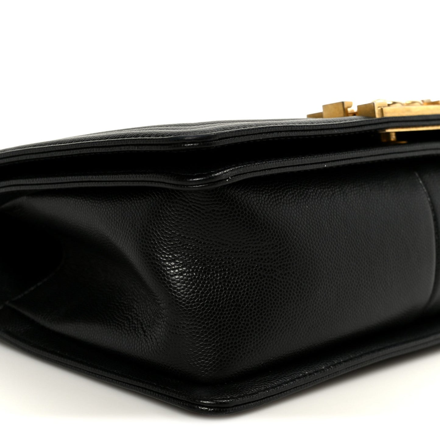Caviar Quilted Medium Boy Flap Black