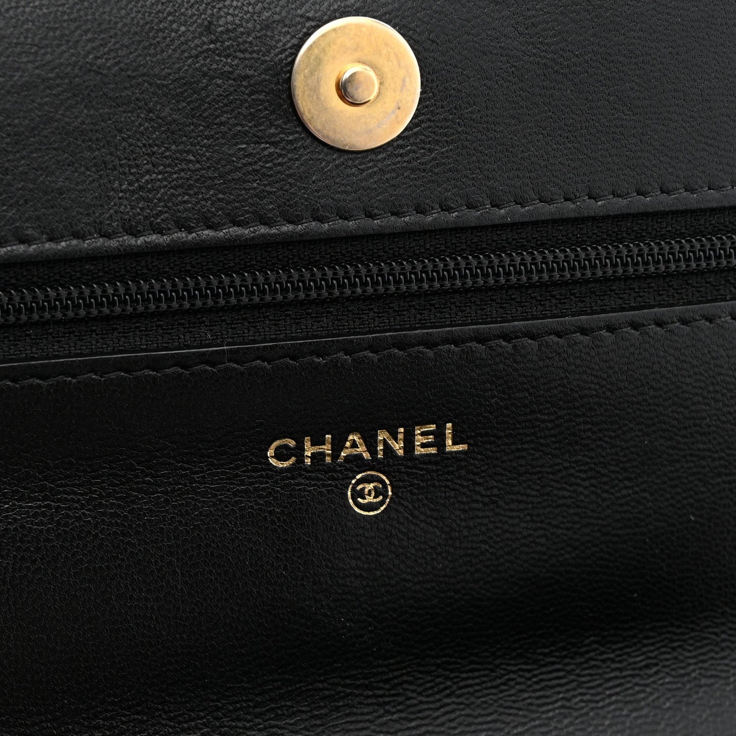 Lambskin Quilted Chanel 19 Wallet On Chain WOC Black
