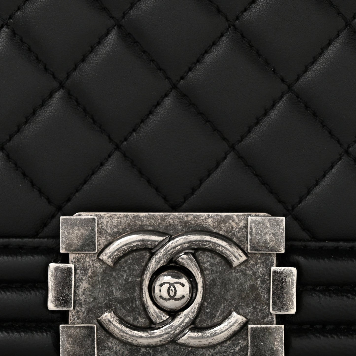 Lambskin Quilted New Medium Boy Flap Black