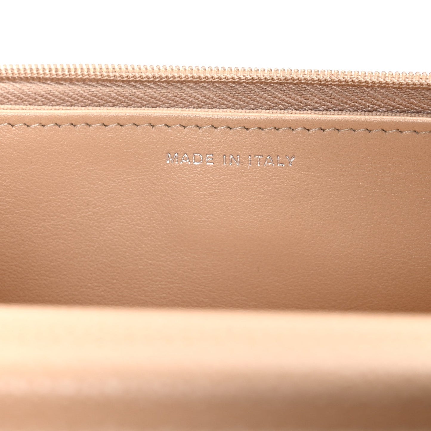 Caviar Quilted Wallet on Chain WOC Beige