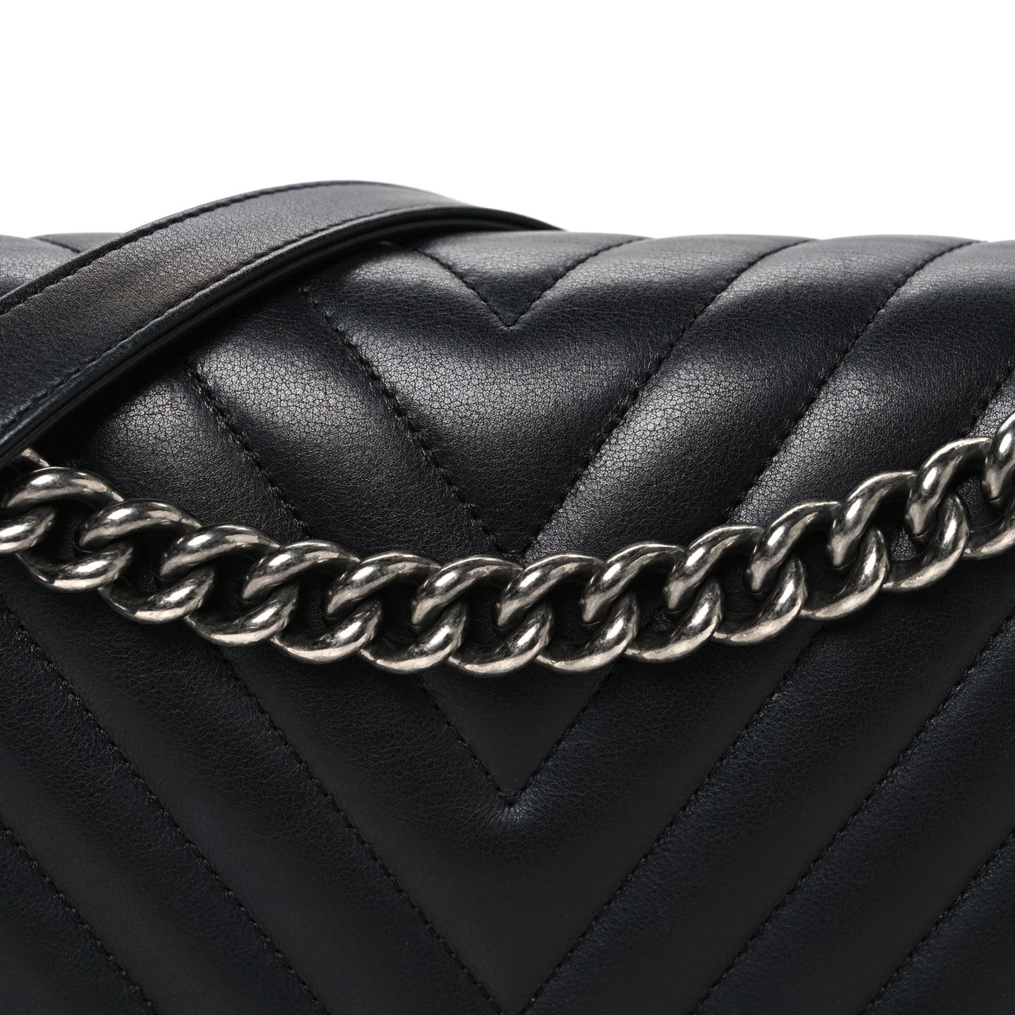 Lambskin Chevron Quilted New Medium Boy Flap Black