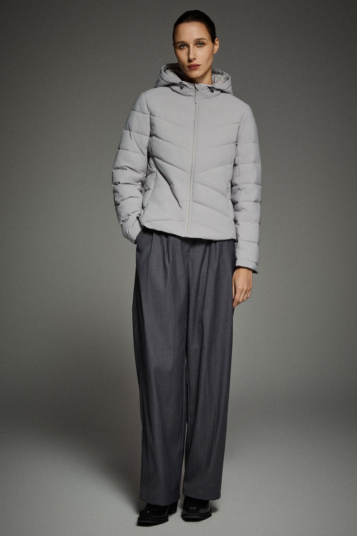 Flattering Quilted Puffer Lightweight Jacket with Hood