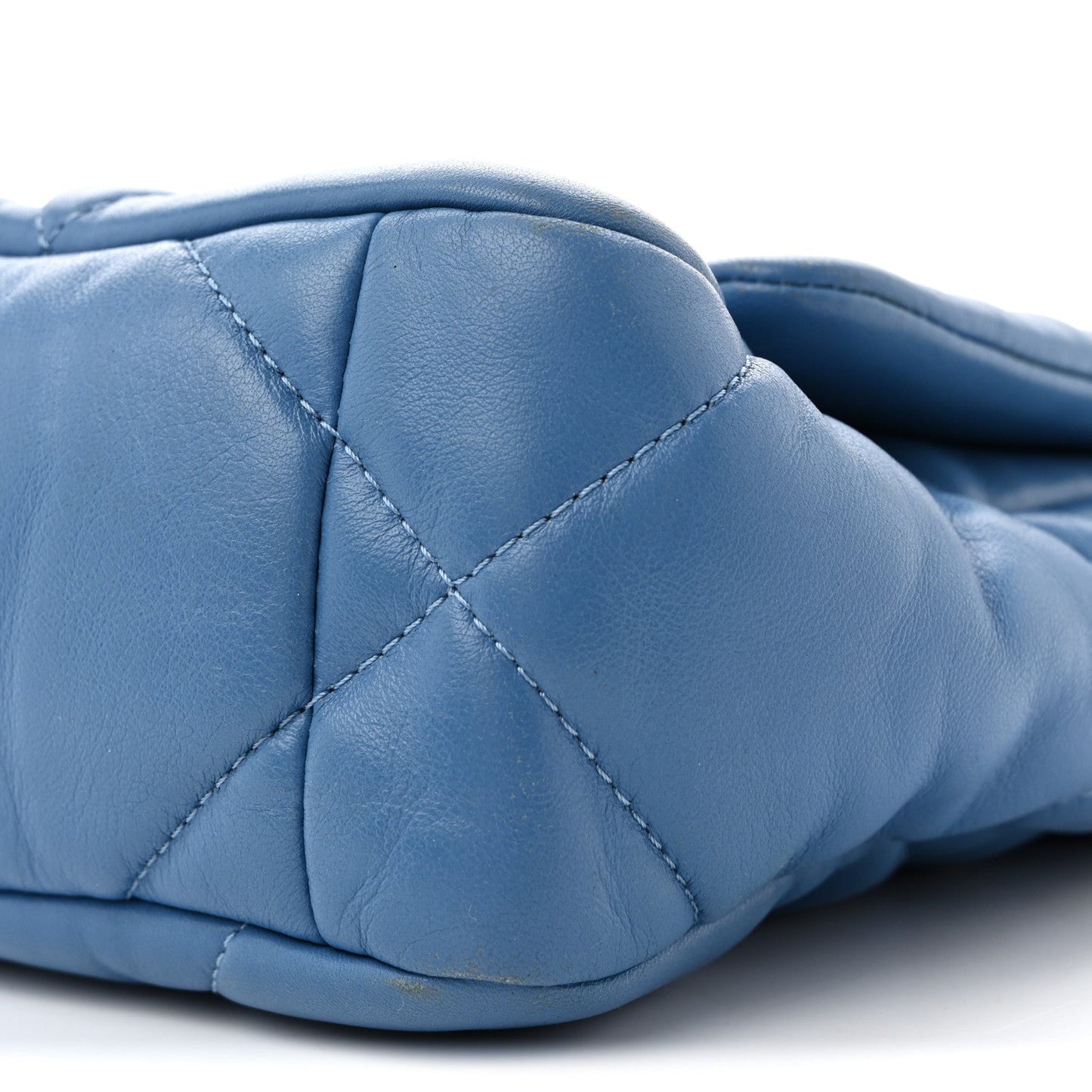 Lambskin Quilted Medium Chanel 19 Flap Blue