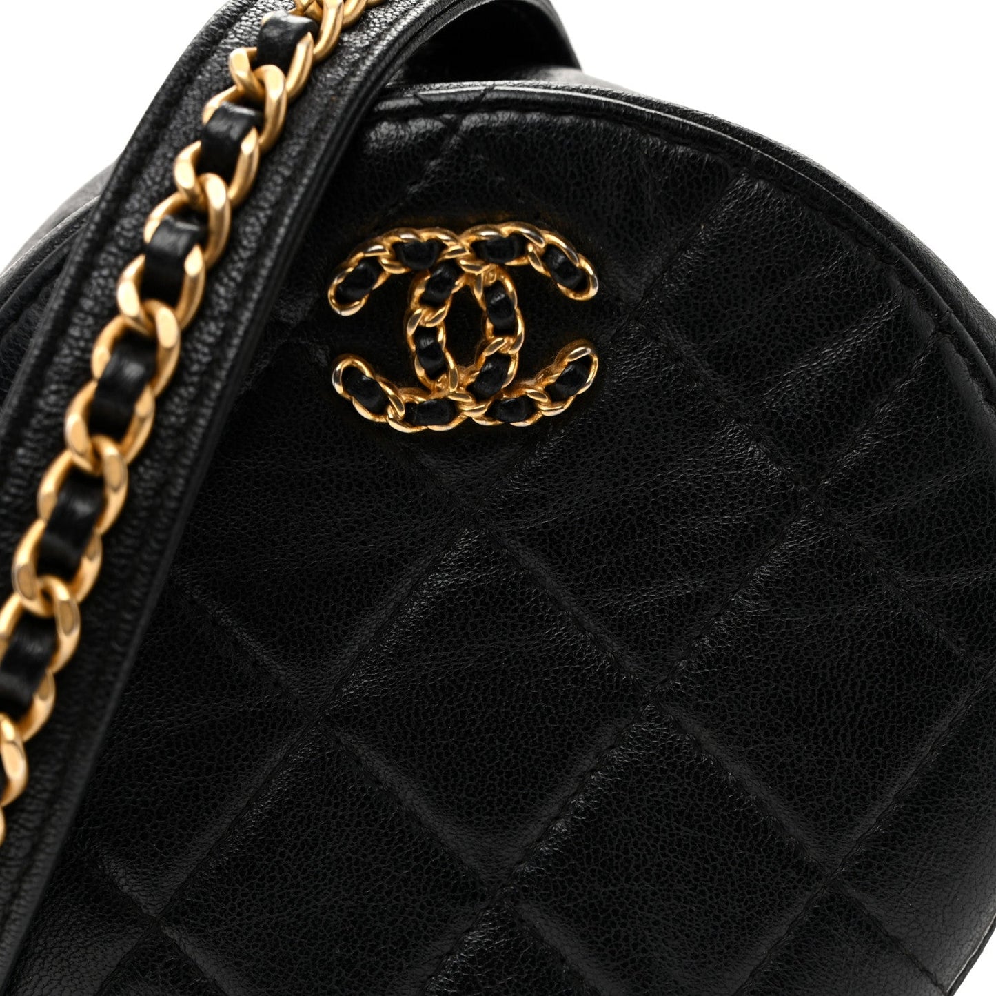 Goatskin Quilted Chanel 19 Round Clutch With Chain Black