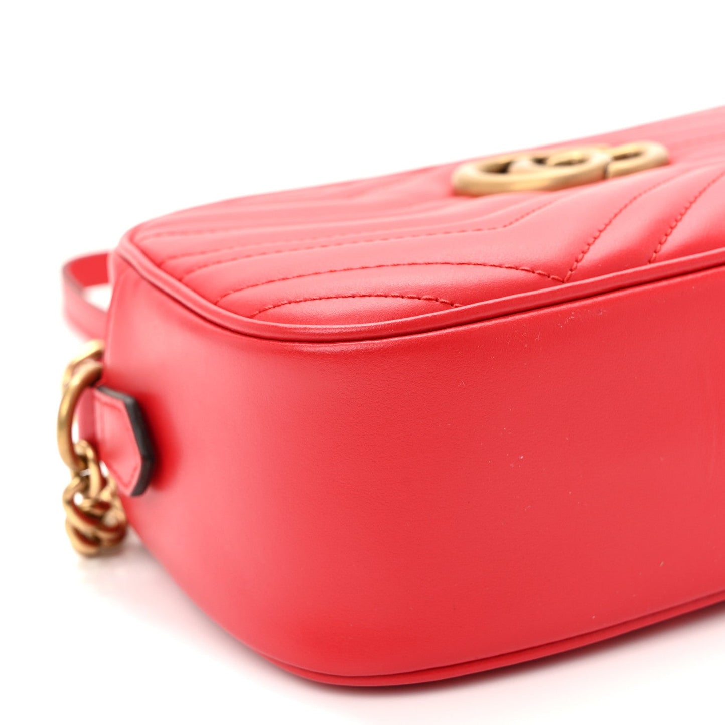 Calfskin Matelasse Small GG Marmont Chain Shoulder Bag Hibiscus Red