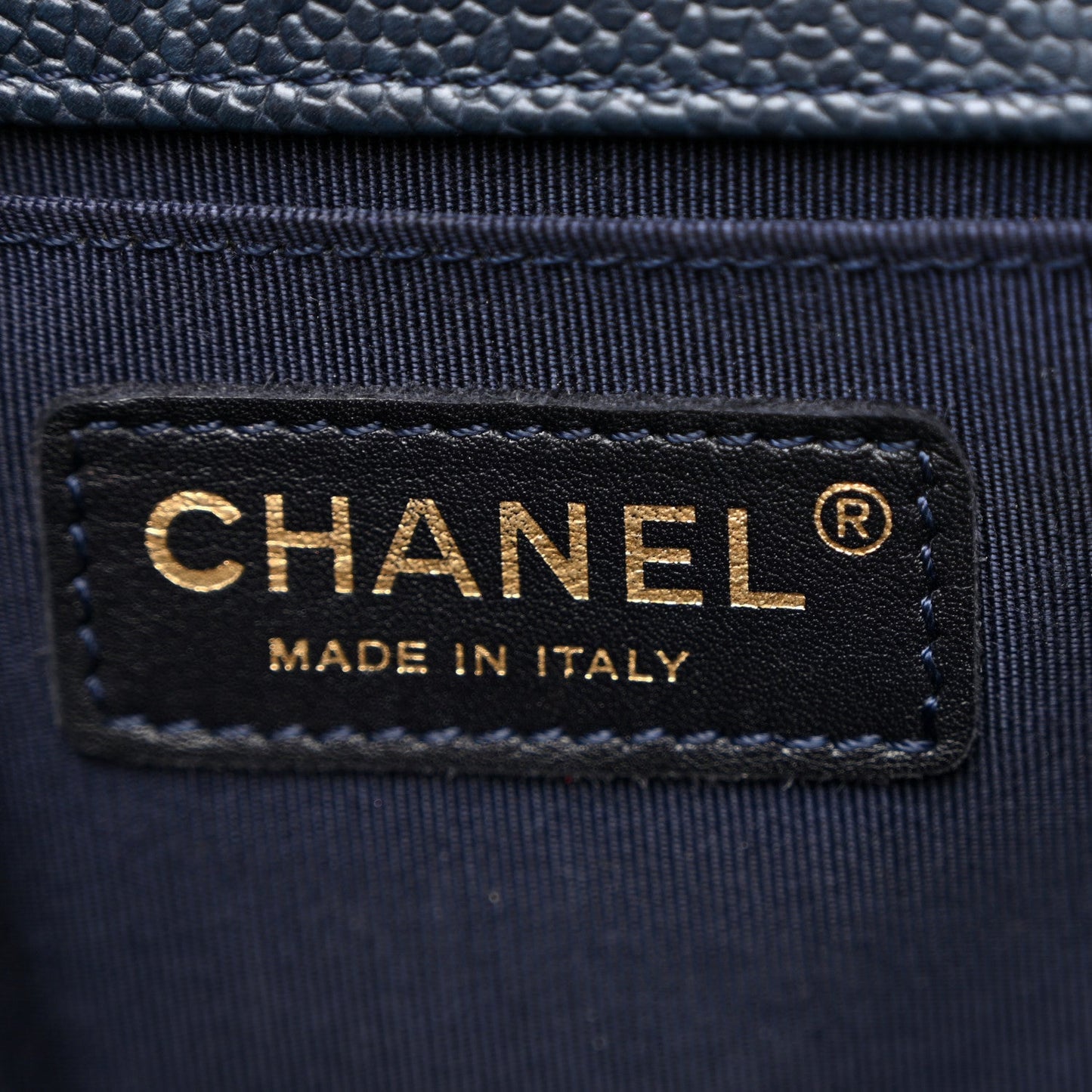 Caviar Quilted Medium Boy Flap Navy