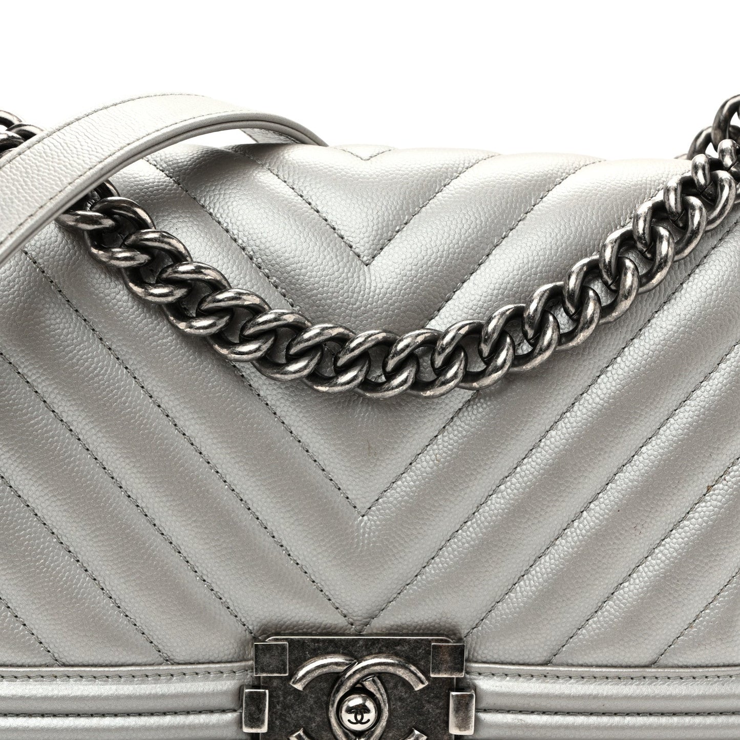 Metallic Caviar Chevron Quilted Medium Boy Flap Silver