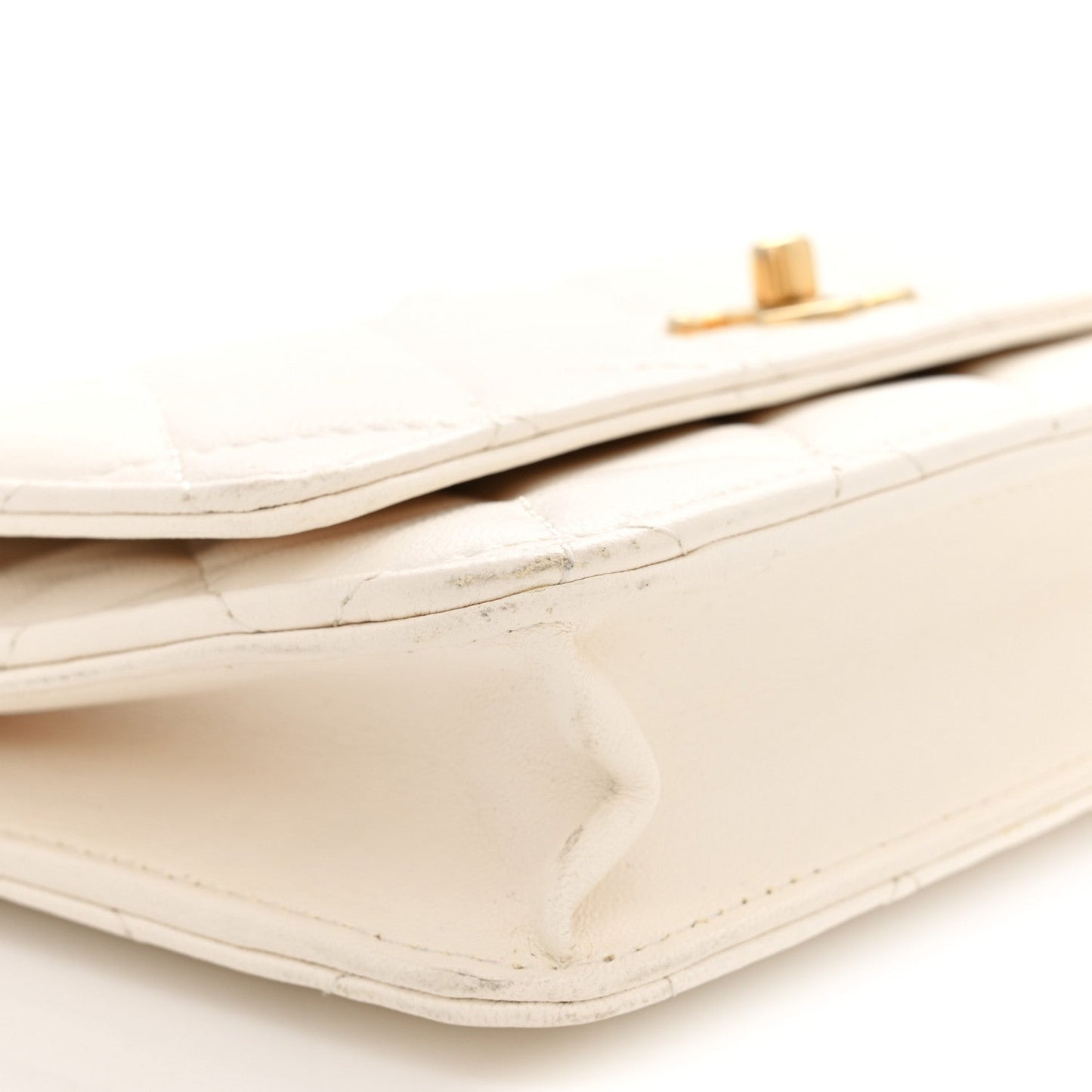 Lambskin Quilted CC Pearl Crush Wallet on Chain WOC White