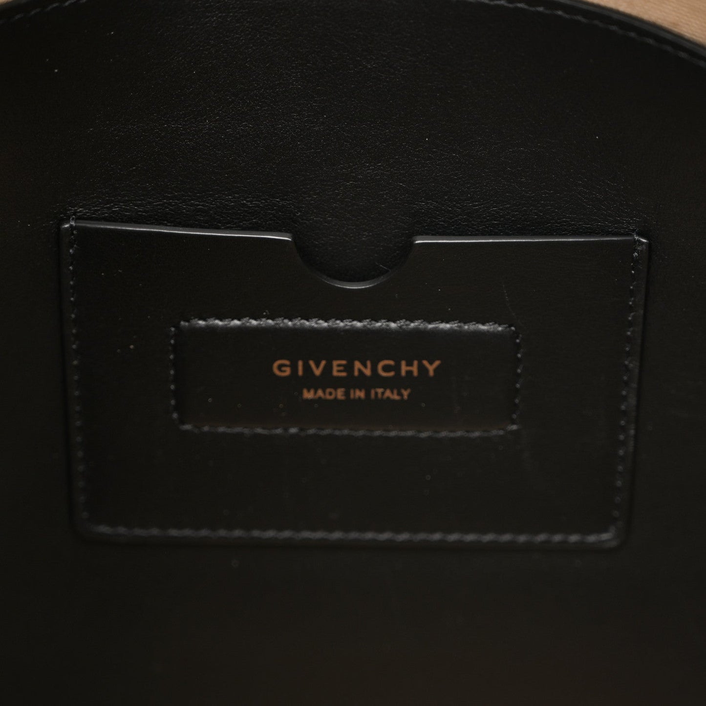 Smooth Calfskin Large Soft Antigona Black