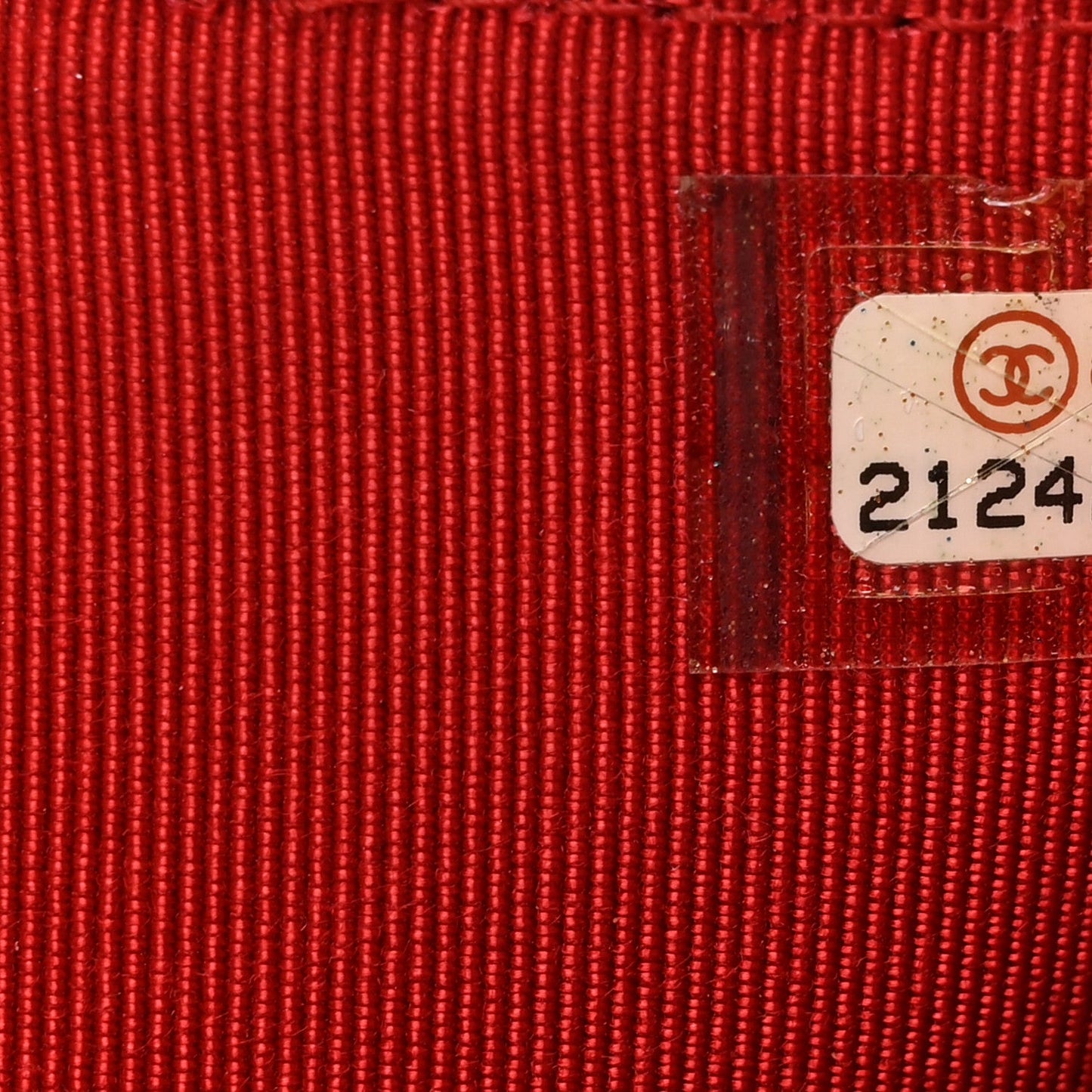 Caviar Quilted CC Zip Tri-Fold Wallet Red