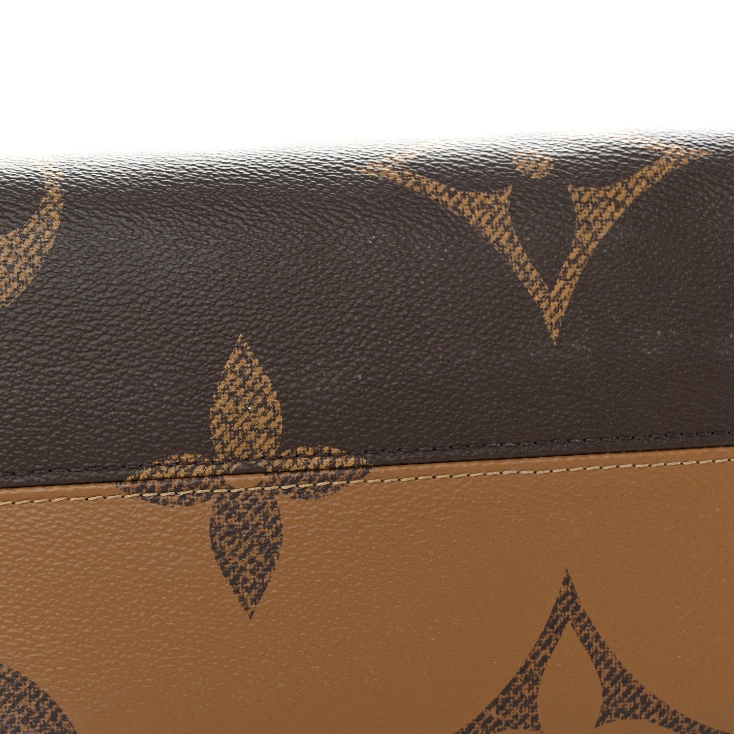 Reverse Monogram Giant Onthego MM