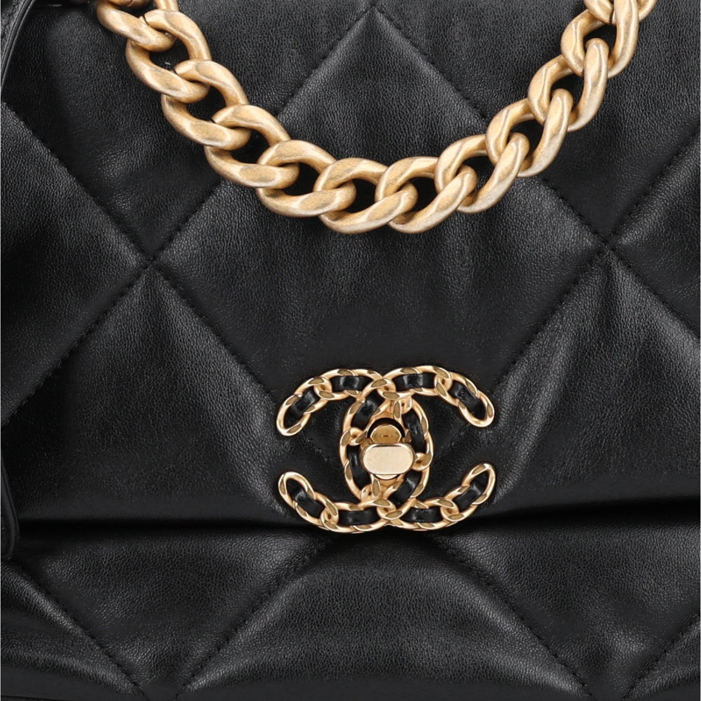 Lambskin Quilted Medium Chanel 19 Flap Black