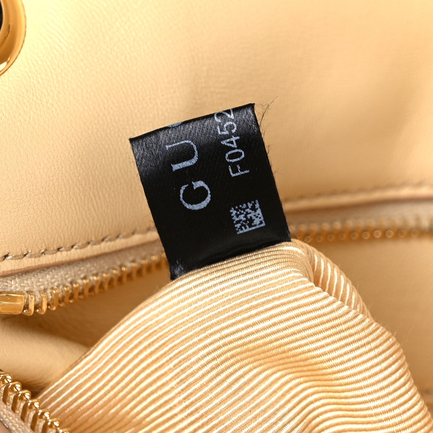 Lambskin Matelasse Medium GG Marmont Shoulder Bag Light Yellow