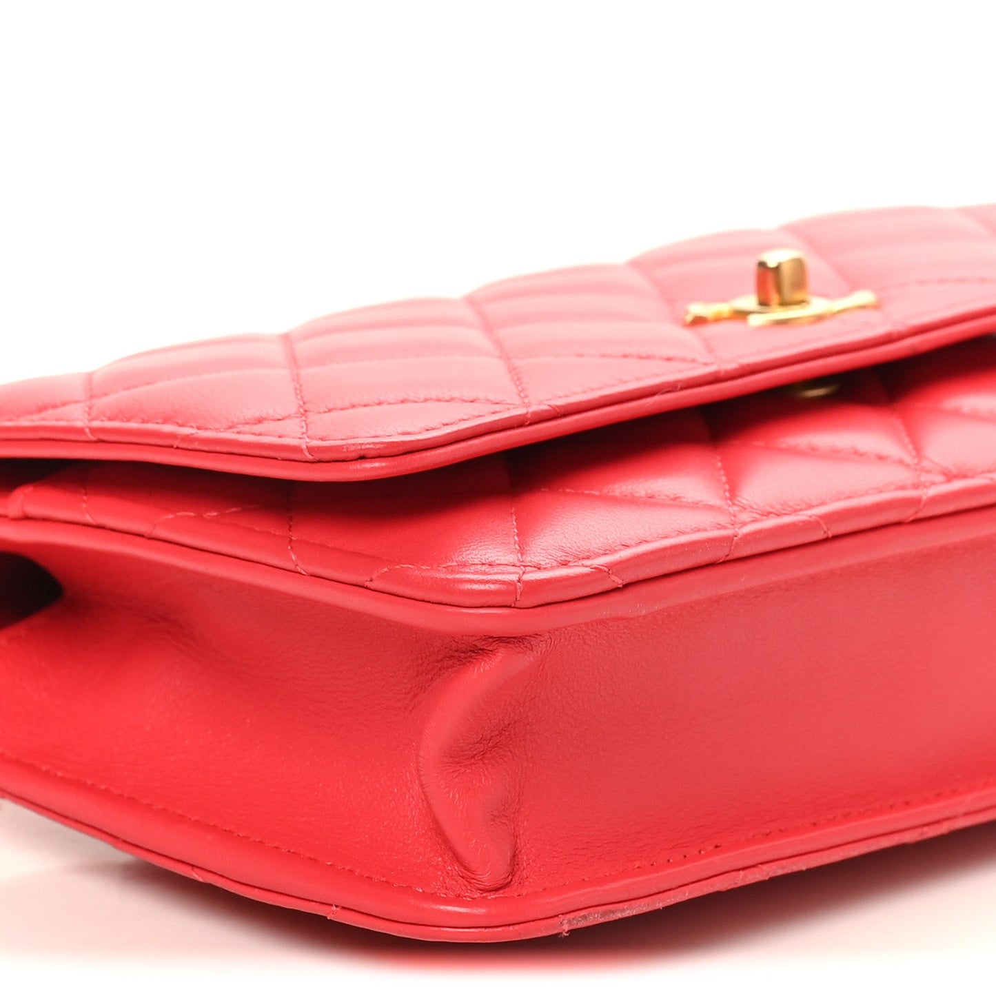 Lambskin Quilted CC Pearl Crush Wallet On Chain WOC  Red