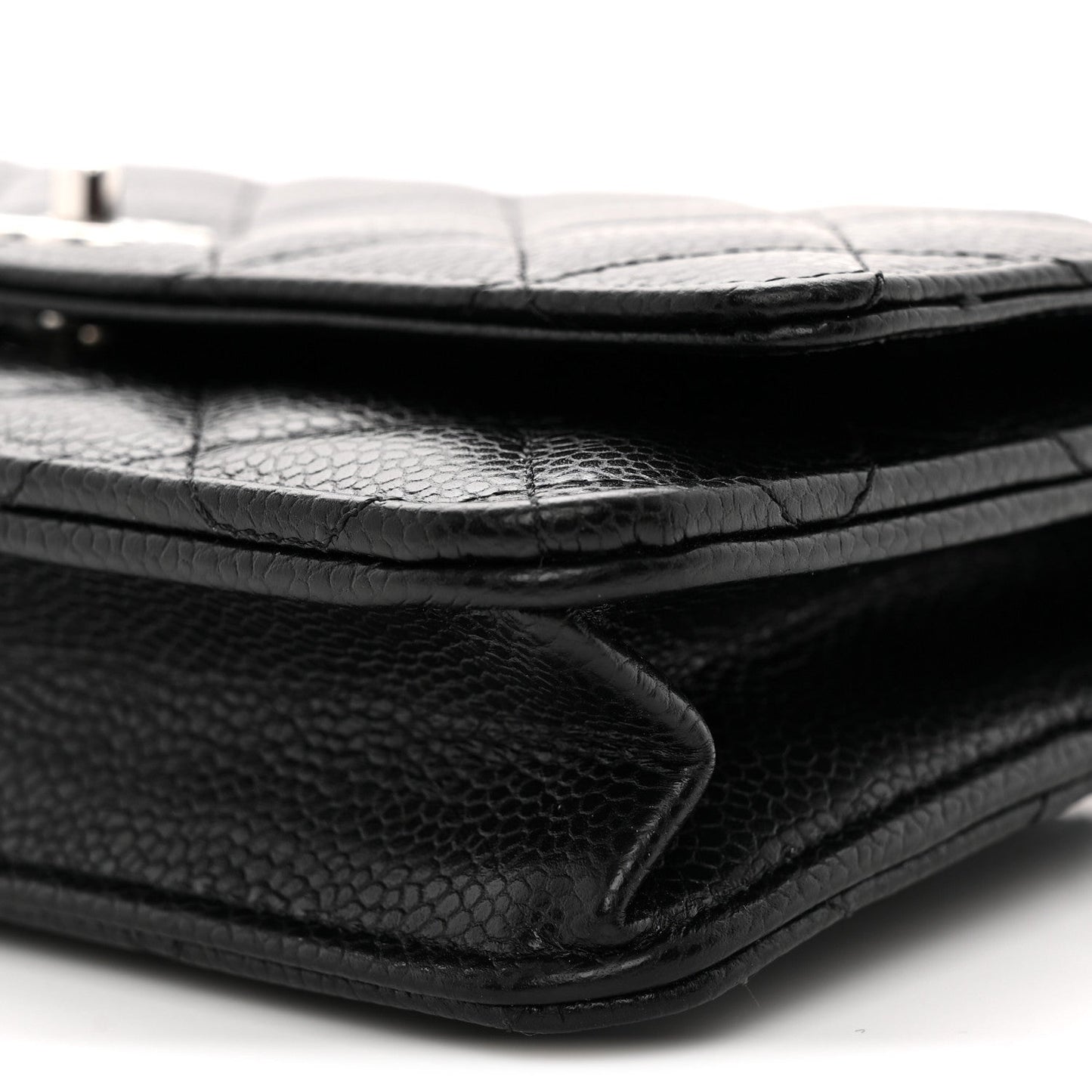 Caviar Quilted CC Turnlock Wallet On Chain WOC Black