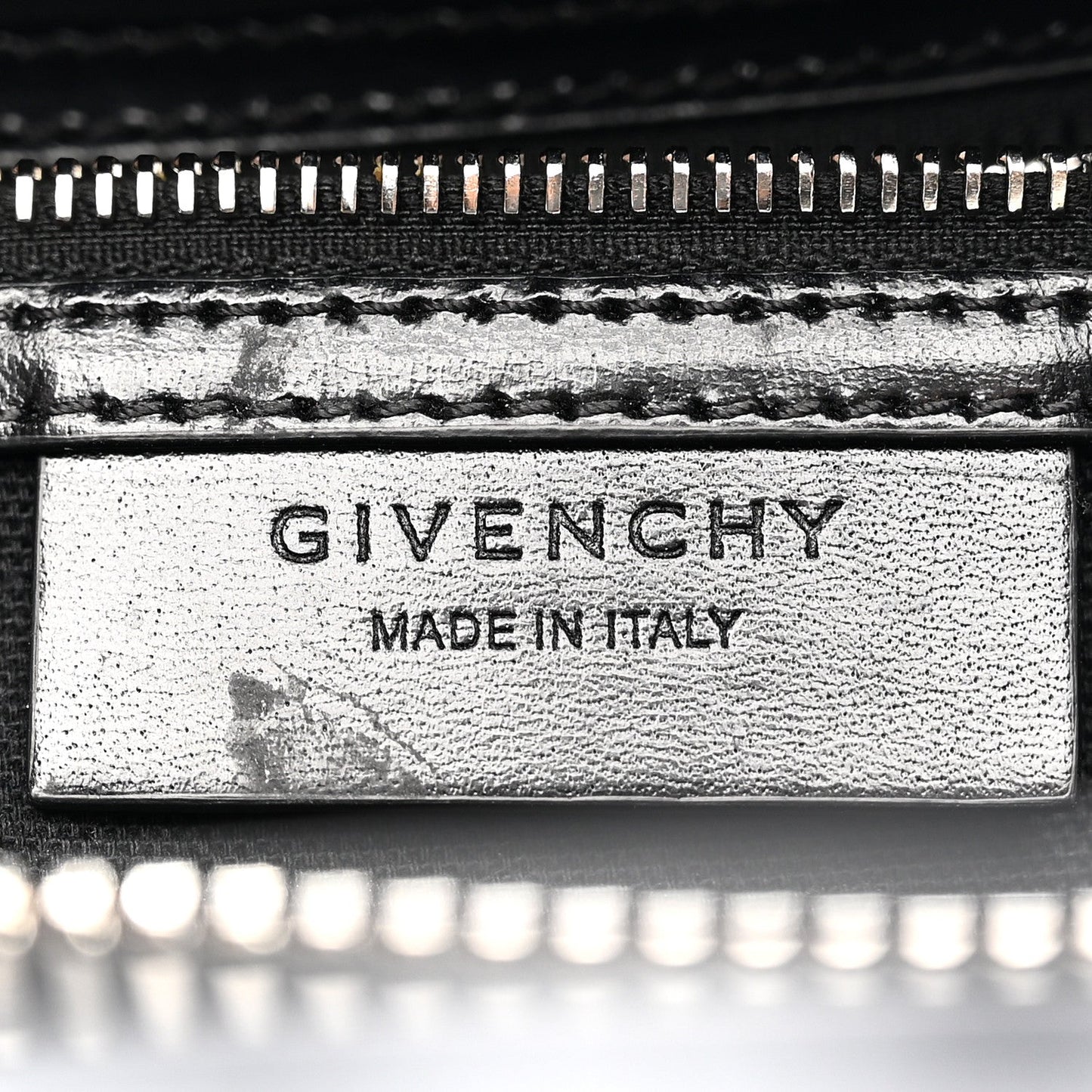 Shiny Lord Calfskin Medium Antigona Black