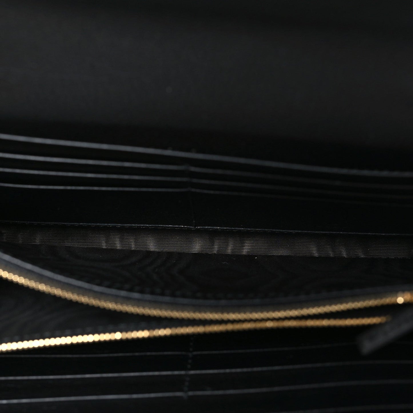 Roxy Calfskin Blondie Continental Chain Wallet Black