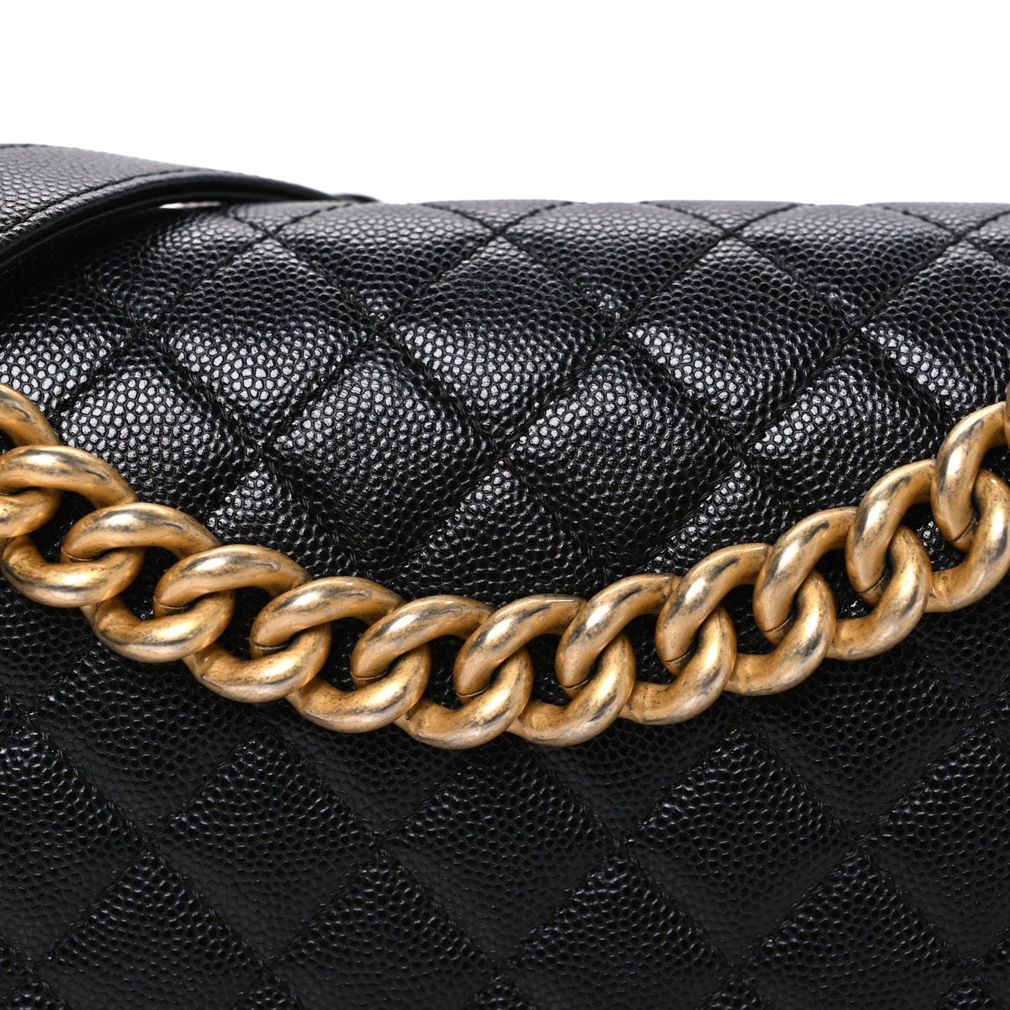 Caviar Quilted Medium Boy Flap Black