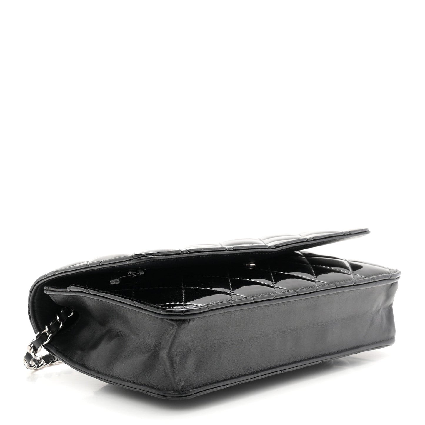 Patent Quilted Wallet On Chain WOC Black