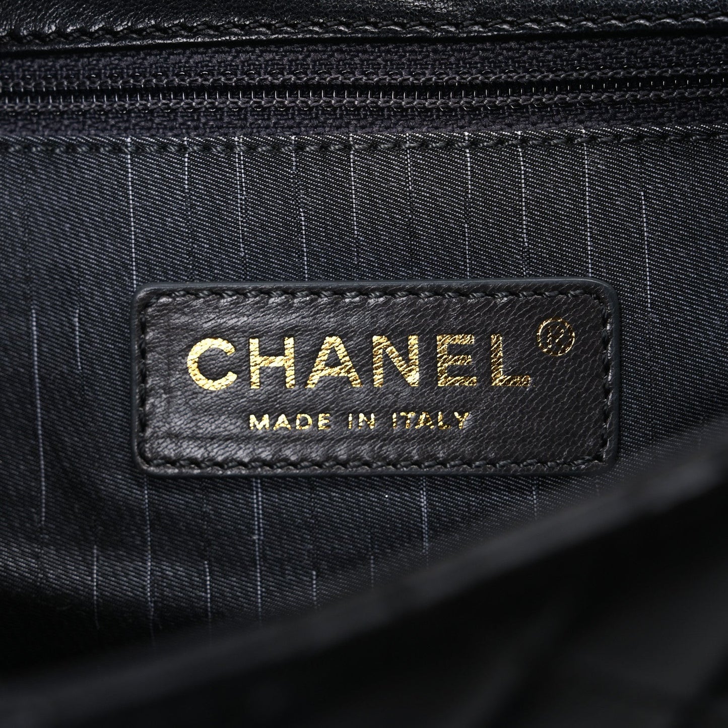 Lambskin Medium Westminster Pearl Flap Black