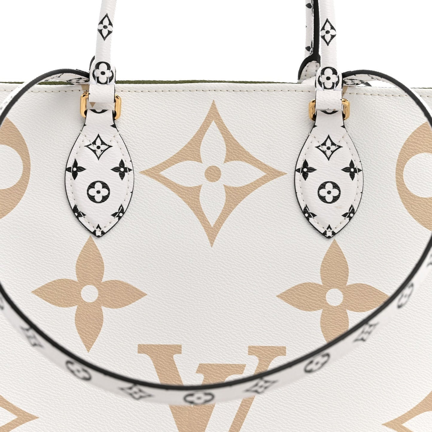 Monogram Giant Onthego GM Kaki Beige