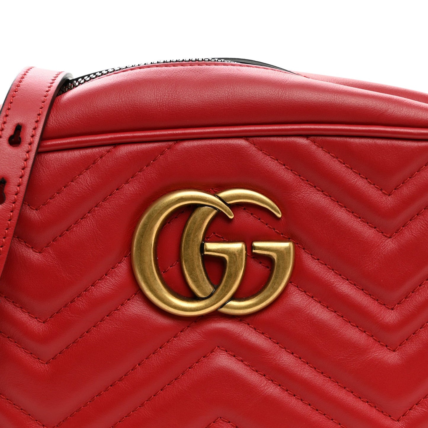 Calfskin Matelasse Small GG Marmont Chain Shoulder Bag Hibiscus Red