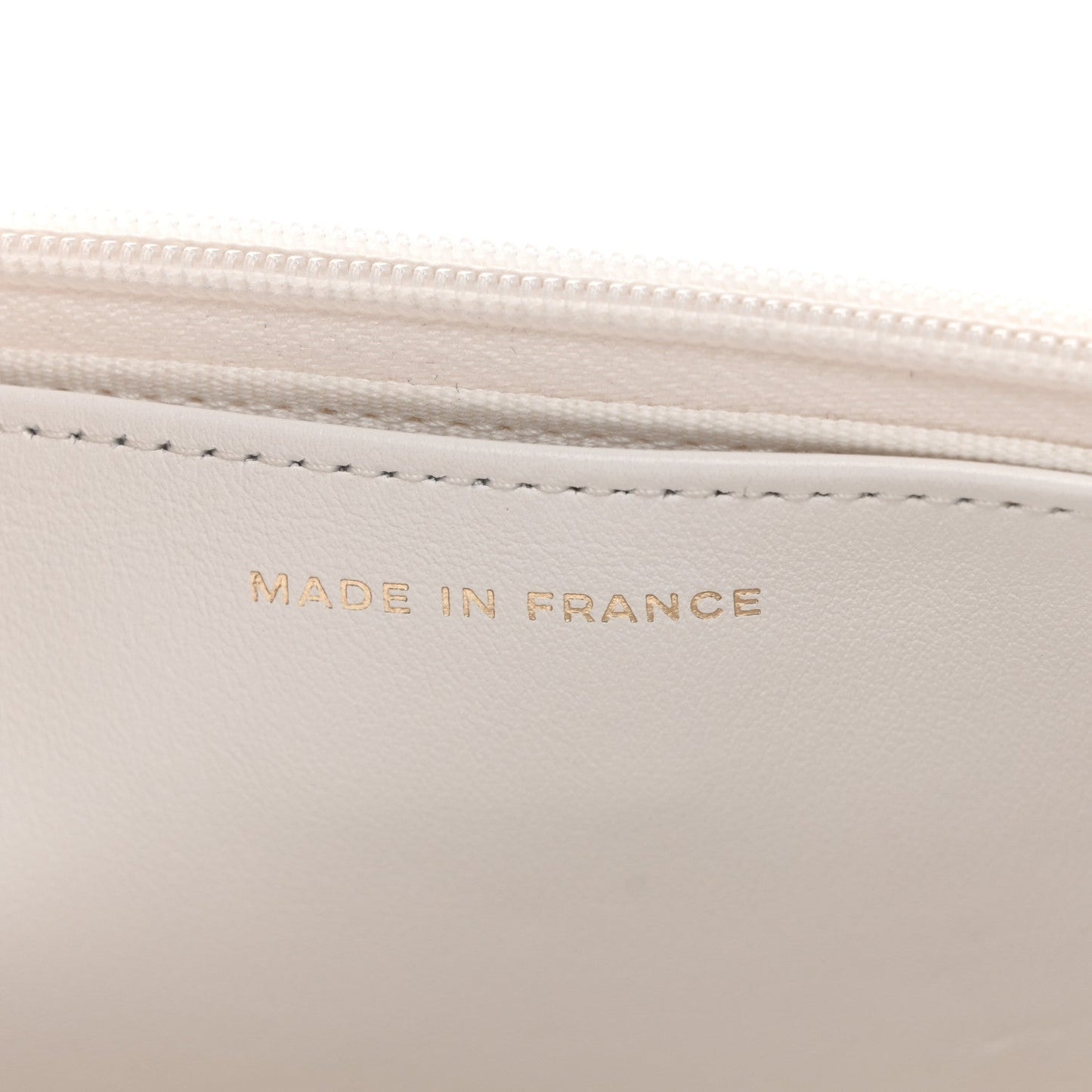 Caviar Quilted Enamel Coco Casino Wallet On Chain WOC White