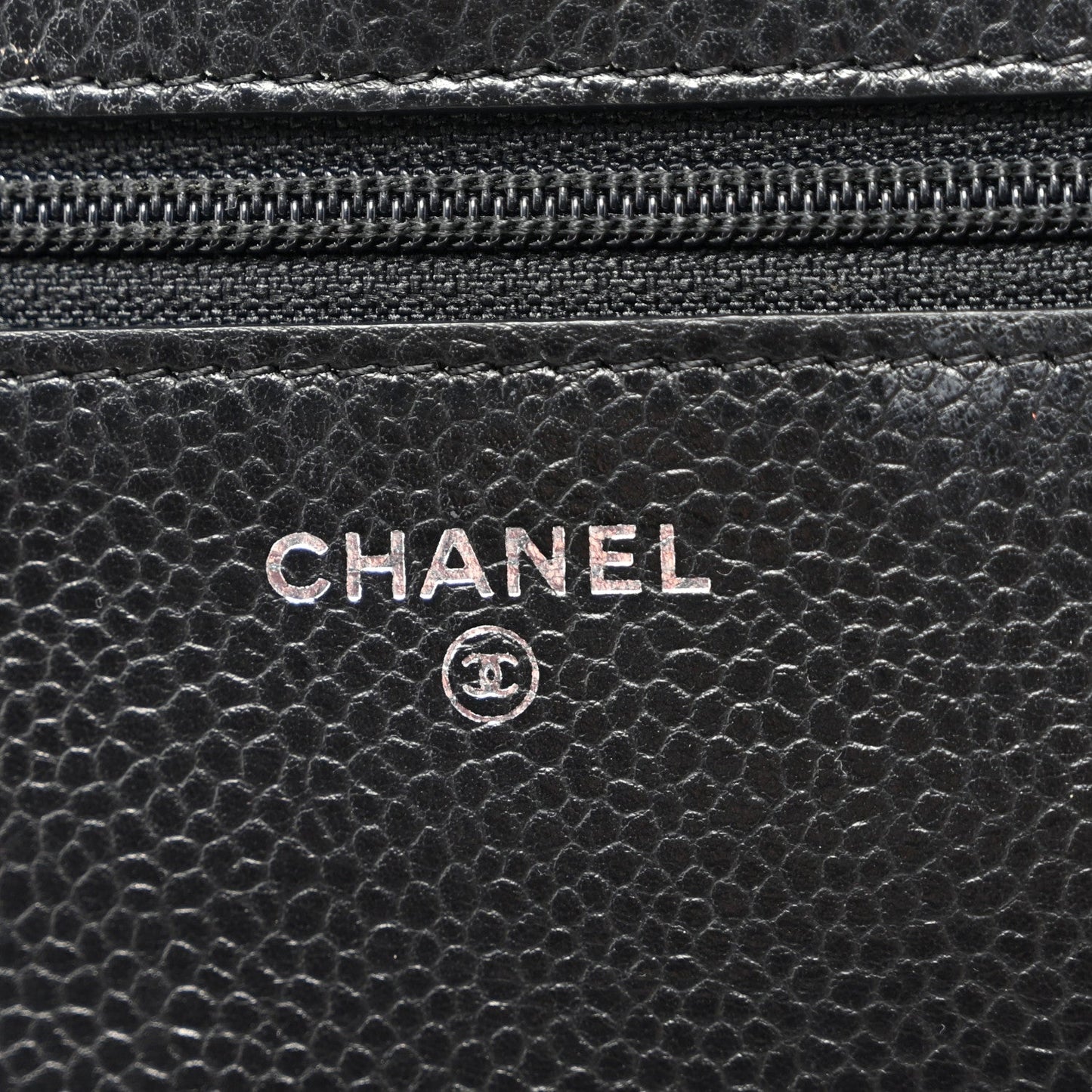 Caviar Quilted Wallet on Chain WOC Black