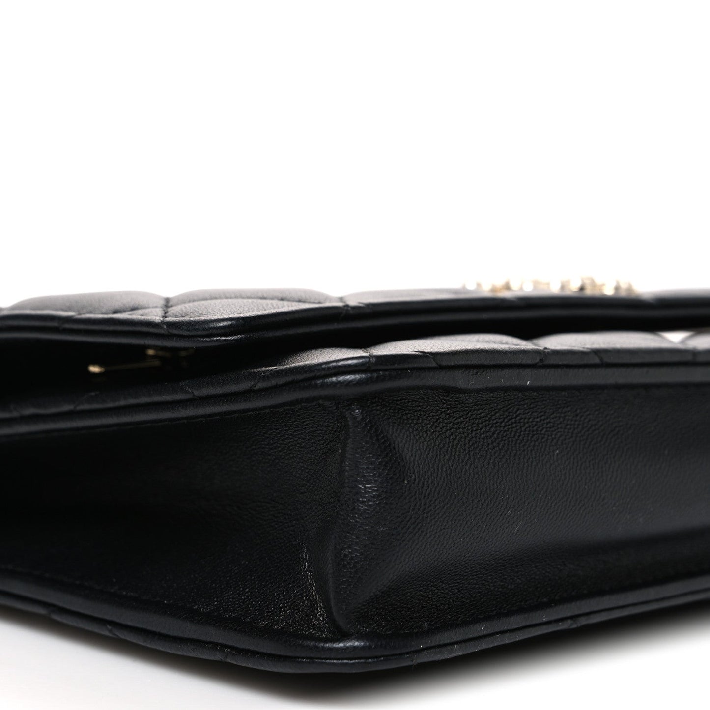 Lambskin Quilted Pearl CC Wallet on Chain WOC Black