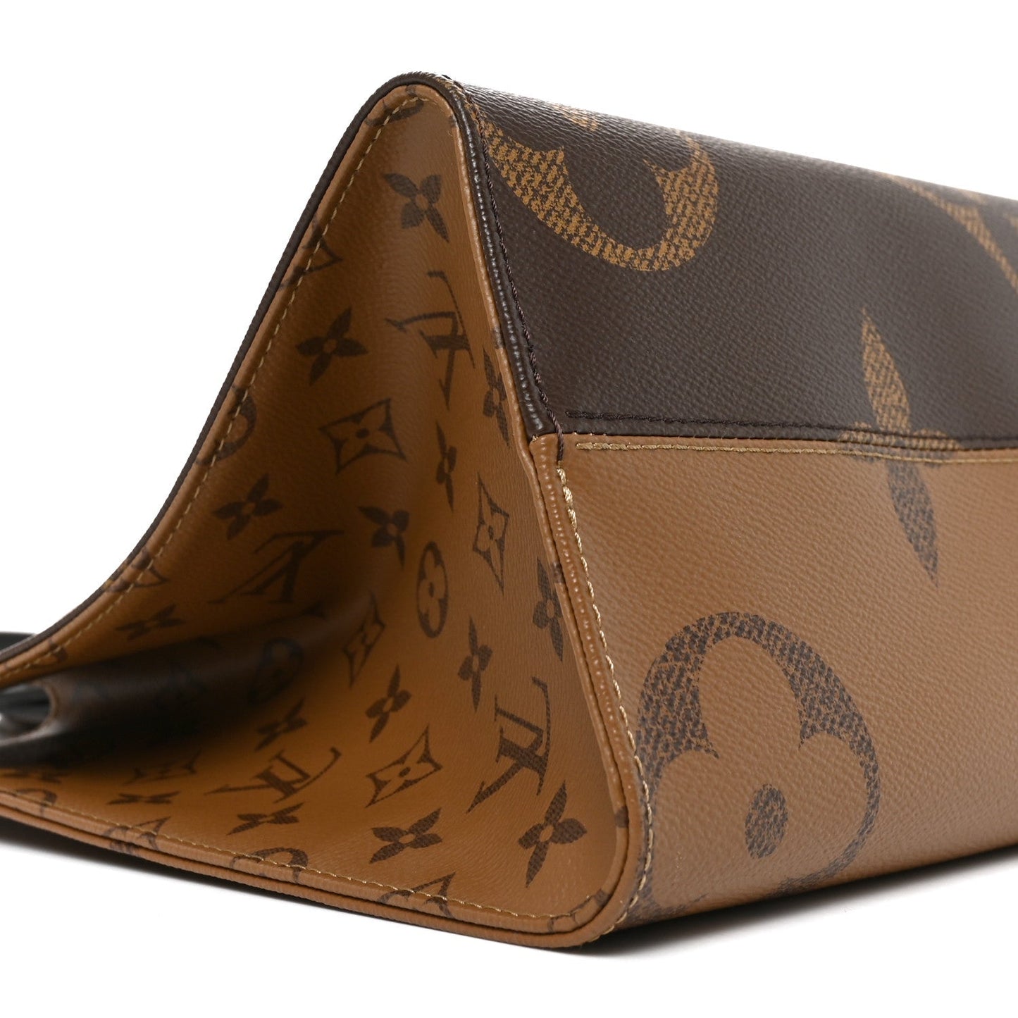Reverse Monogram Giant Onthego MM