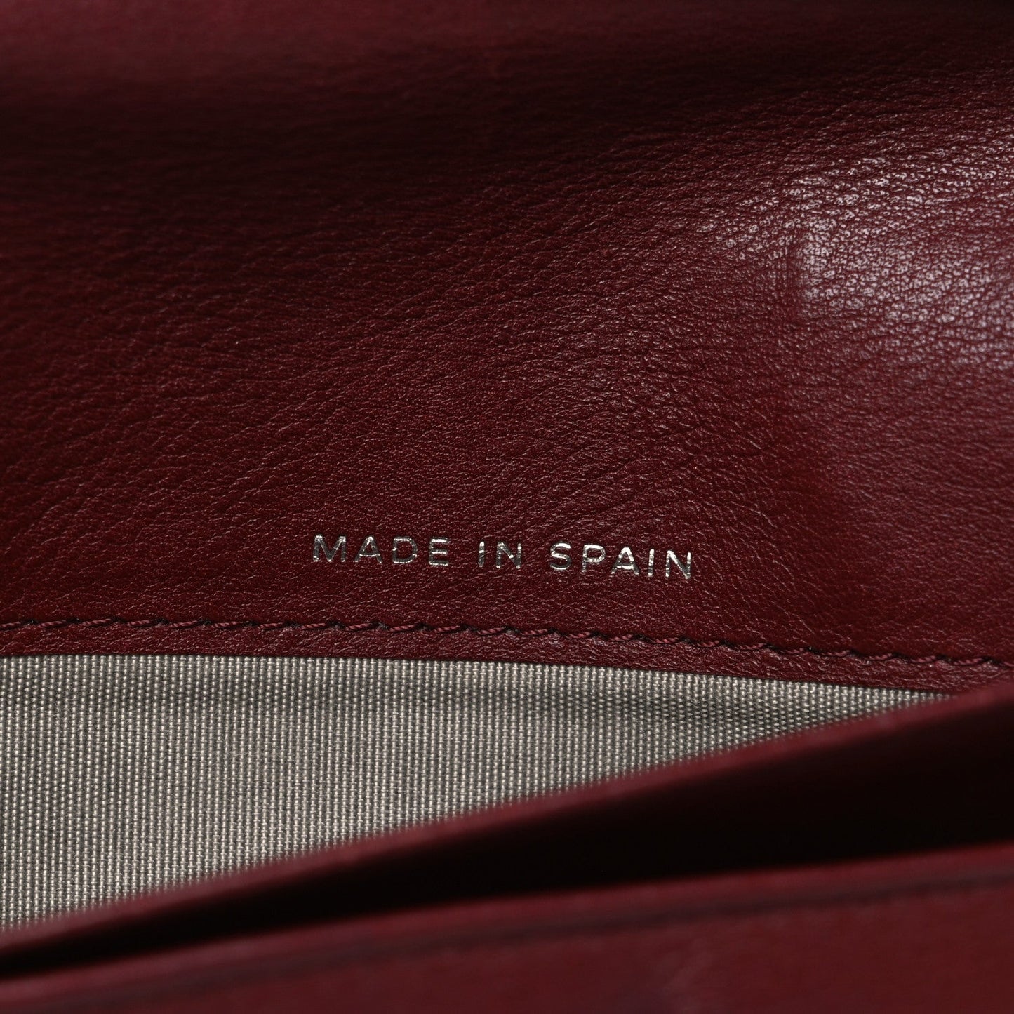 Caviar Timeless CC Yen Wallet Burgundy