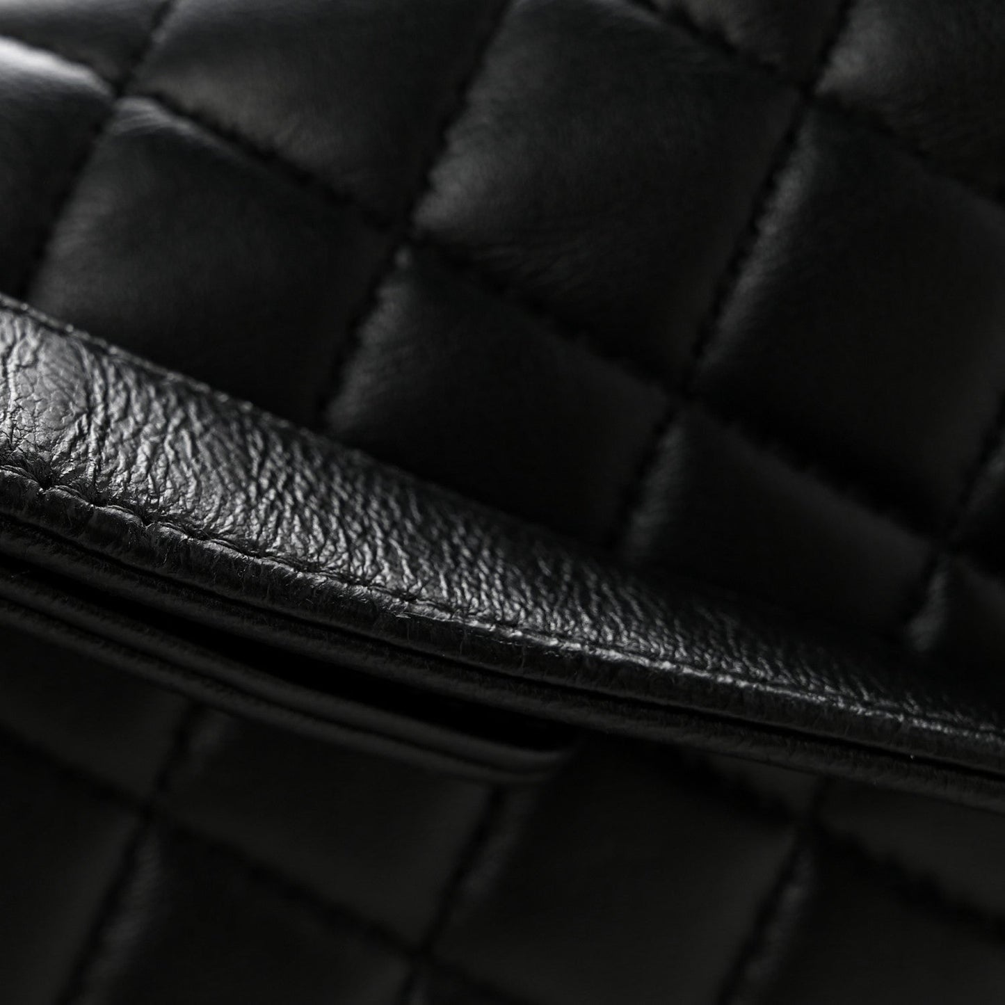 Lambskin Quilted New Medium Boy Flap Black