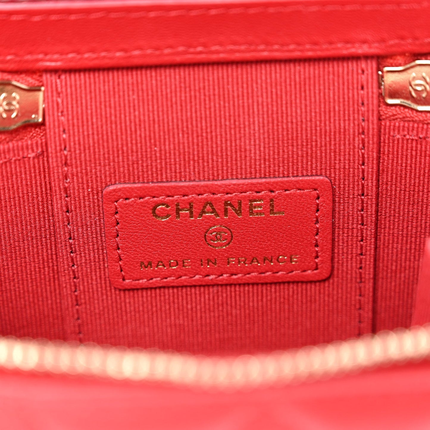 Lambskin Quilted Mini Top Handle Vanity Case With Chain Red