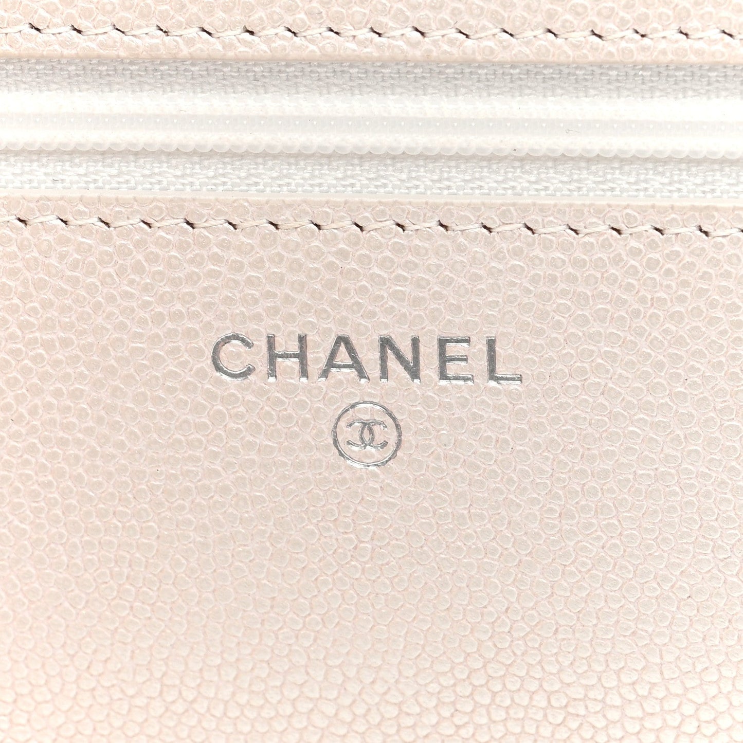 Iridescent Caviar Quilted Golden Class Wallet On Chain WOC White