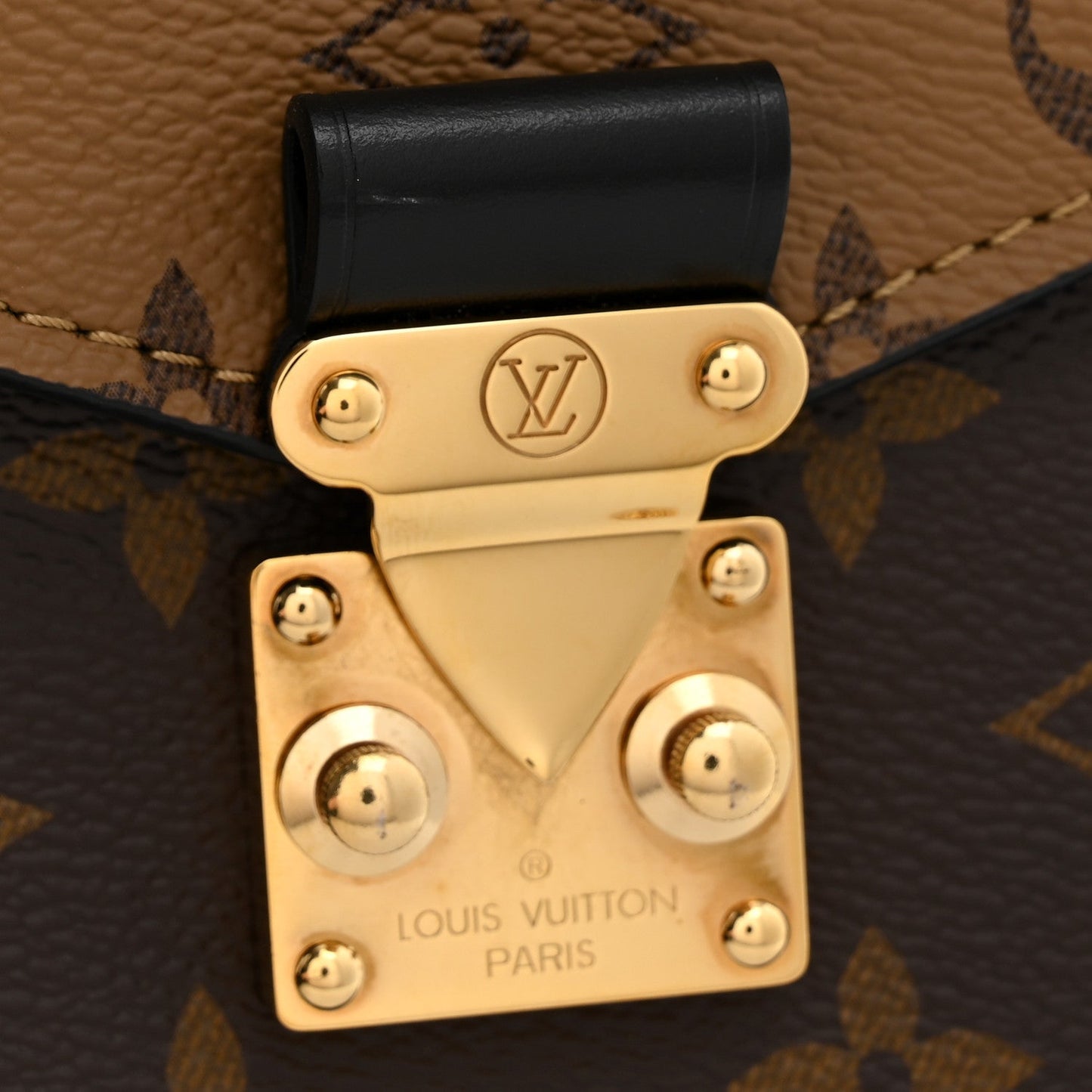 Reverse Monogram Pochette Metis