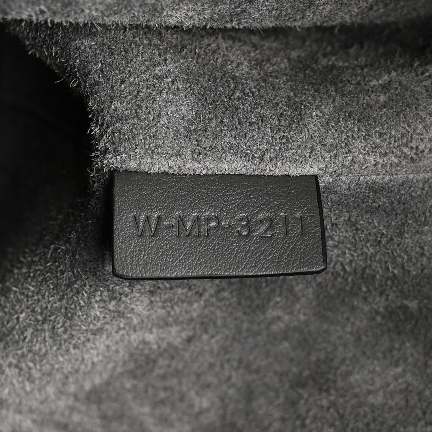Smooth Calfskin Bucket 16 Bag Anthracite